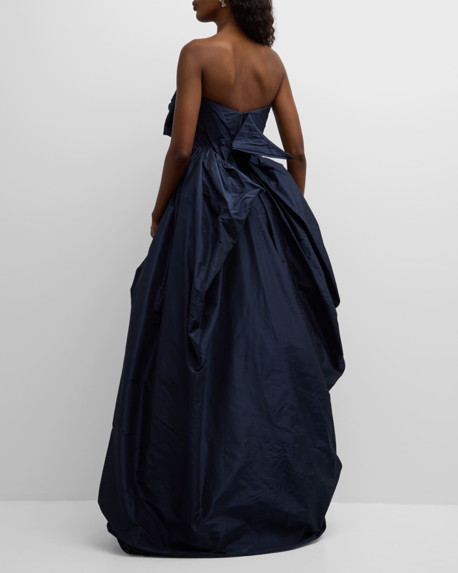 Oscar de La Renta Strapless Rosette-Slit Draped Taffeta Gown, Blue/Black, Women's, 16, Strapless Gowns