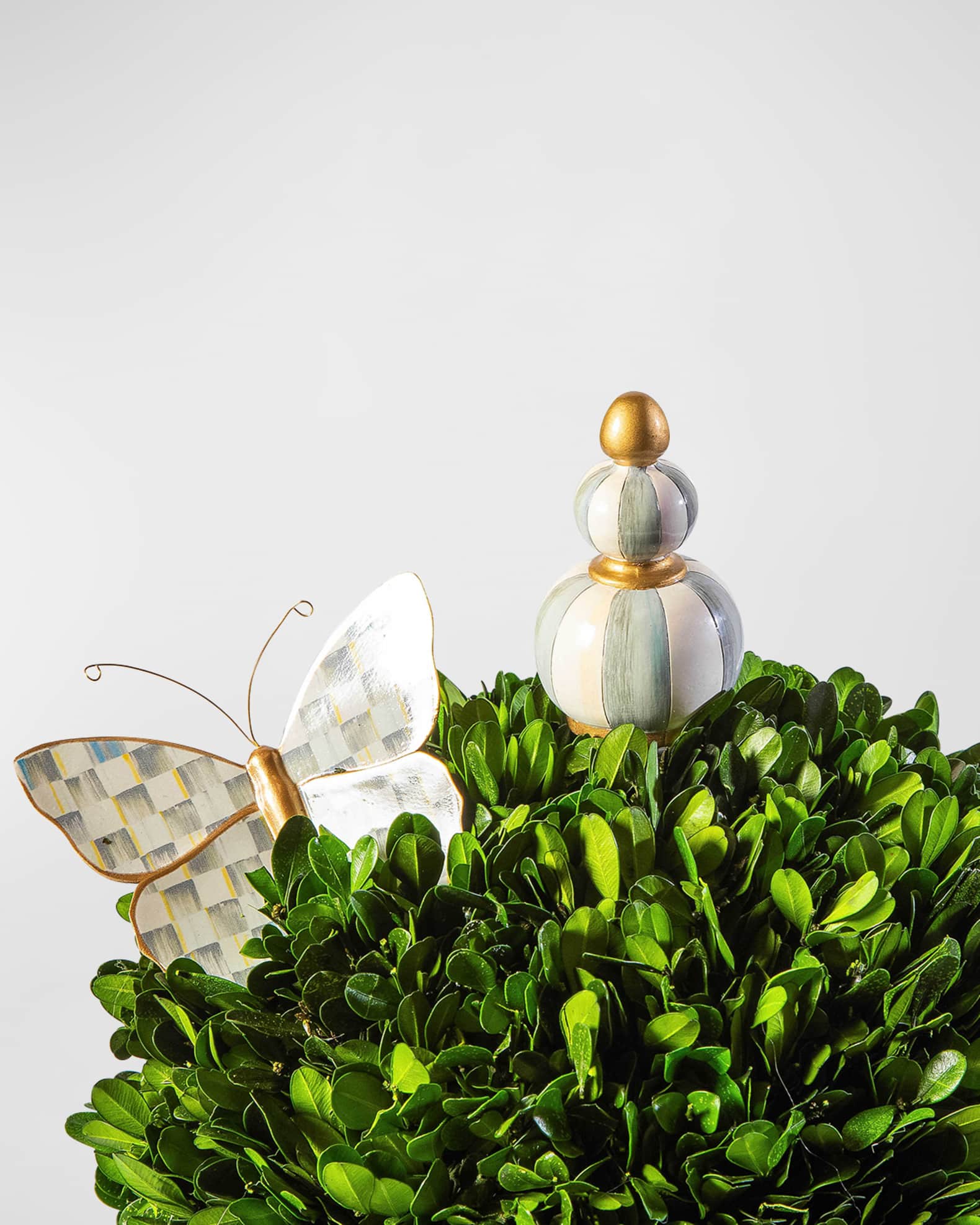 Sterling Check Medium Boxwood Centerpiece 1