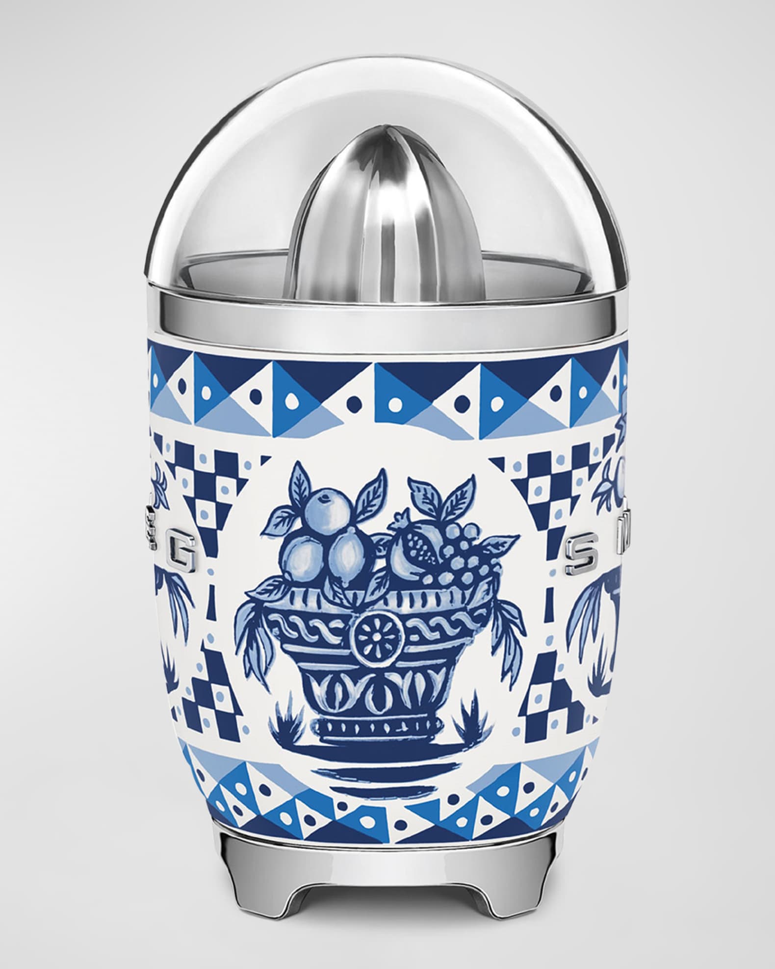 smeg-x-dolce-gabbana-blu-mediterraneo-citrus-juicer-neiman-marcus