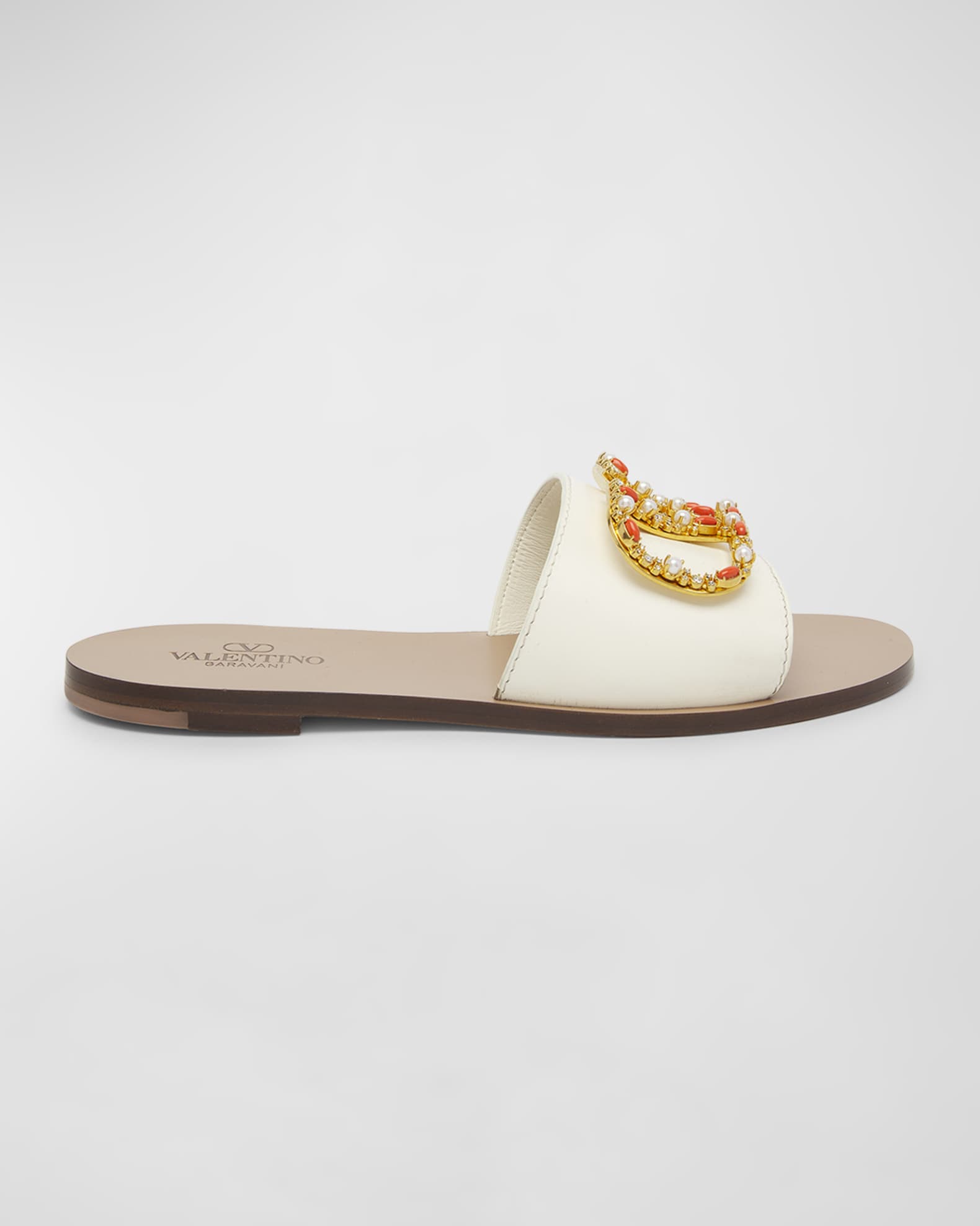 VLogo embellished leather sandals