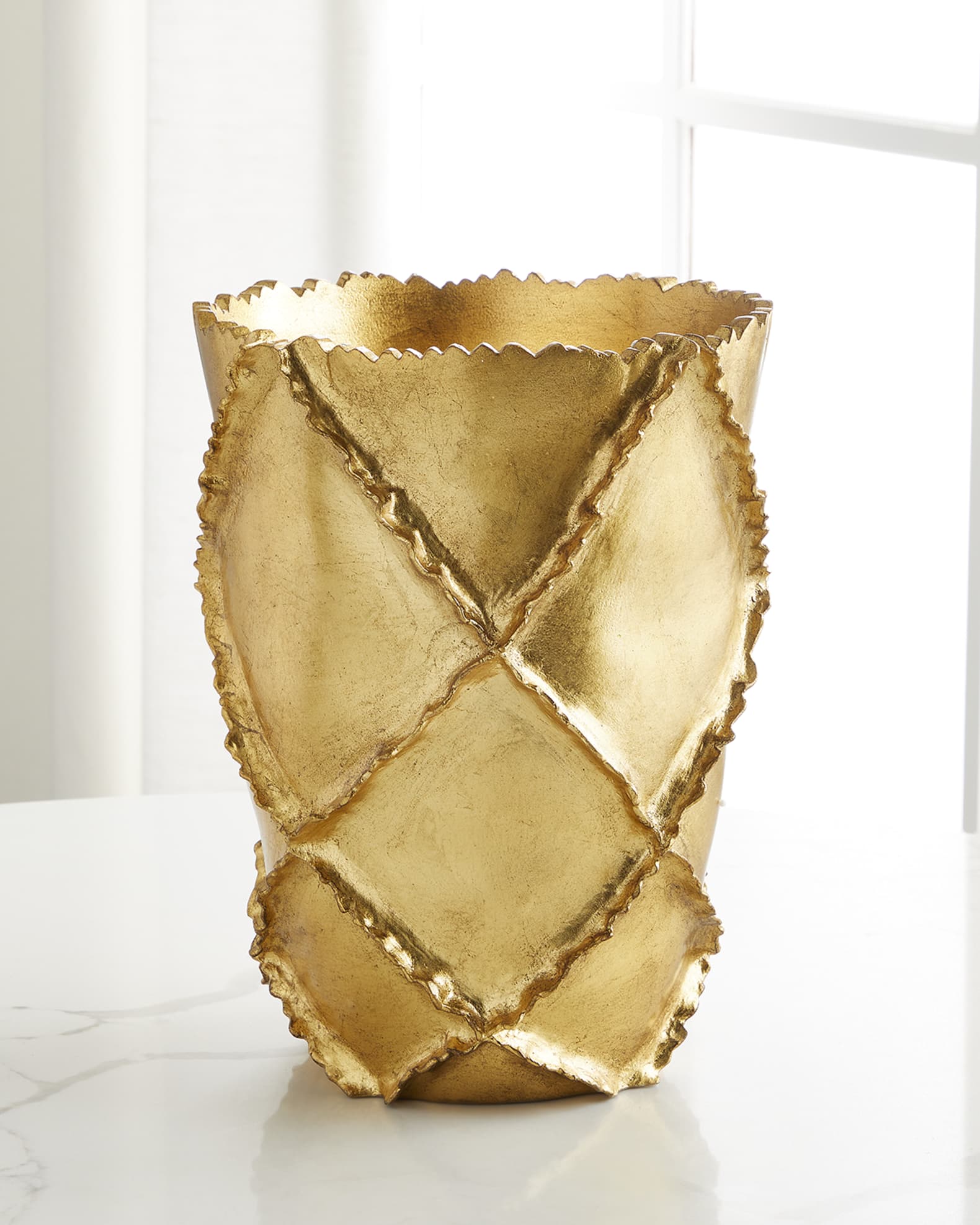 Leila Traditional Decorative Vase  0