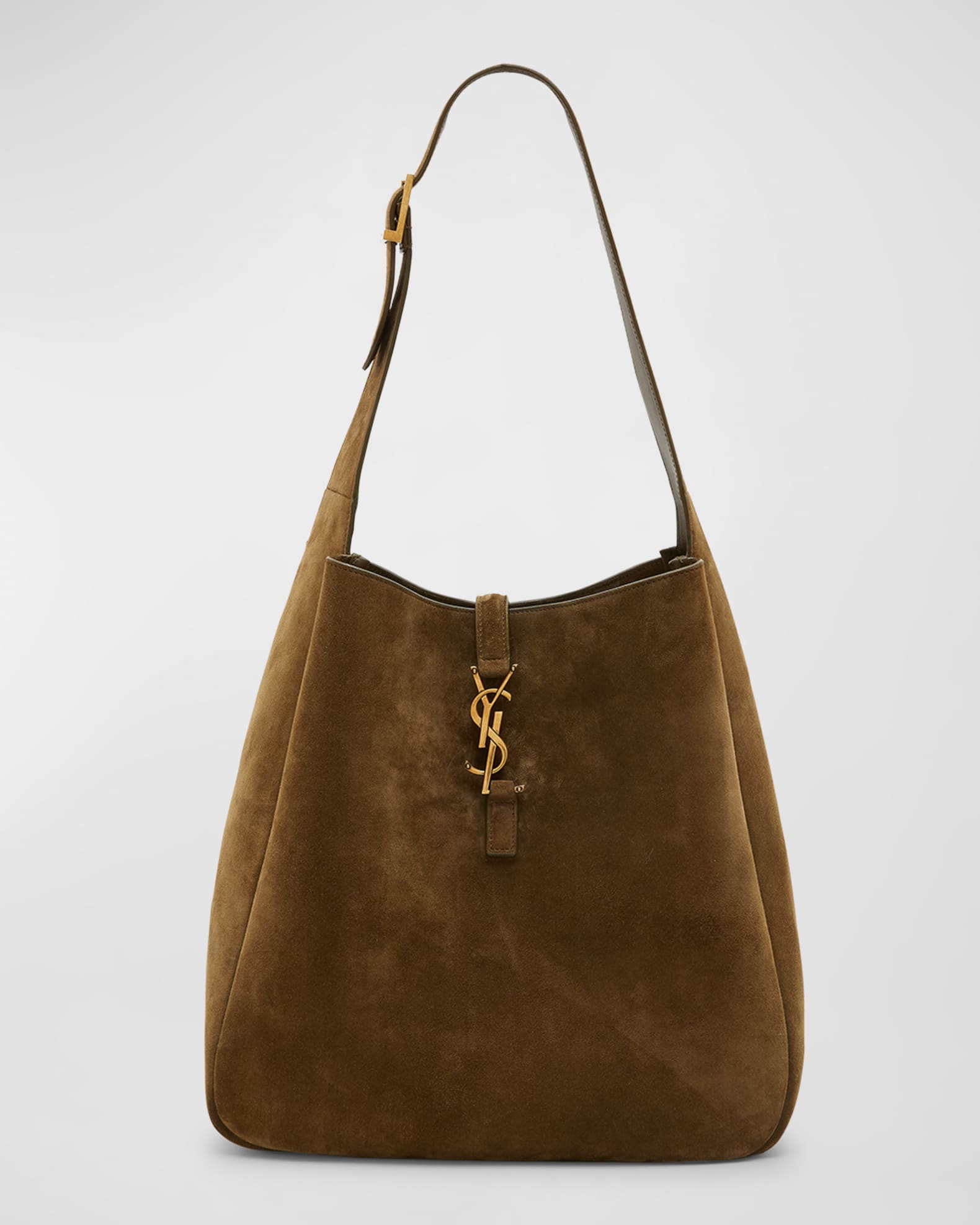 Vintage CHANEL Hobo Bag  Vintage chanel, Hobo bag, Vintage leather bag