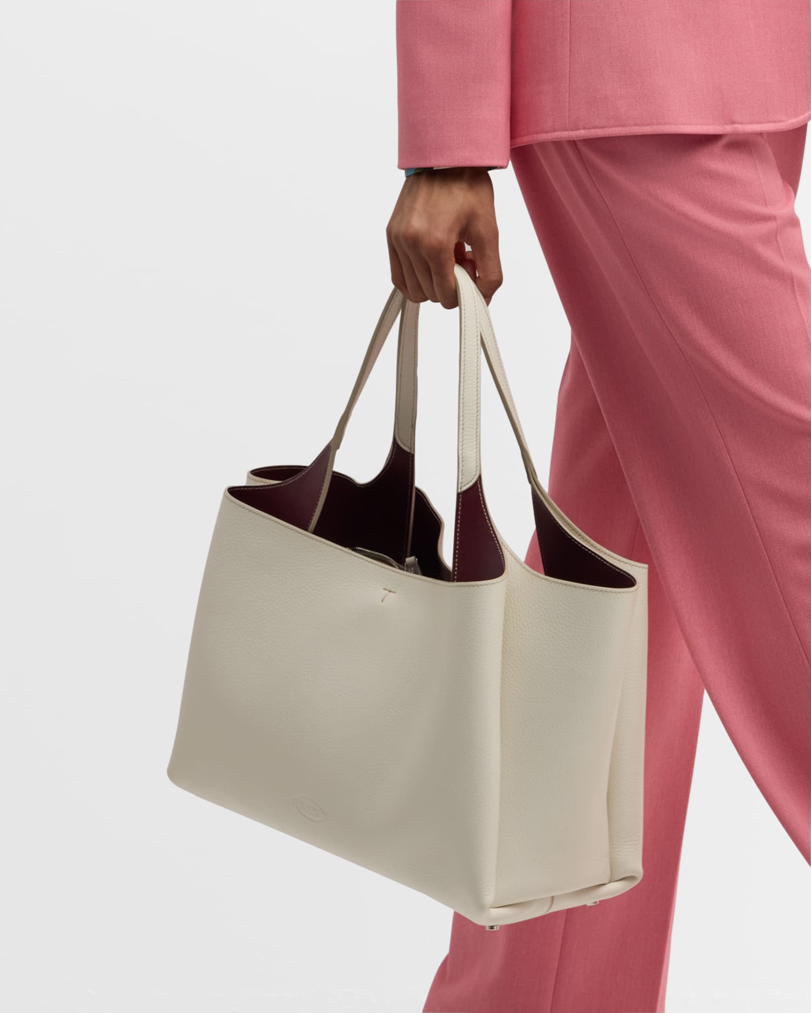 Medium Apa Leather Tote Bag 1
