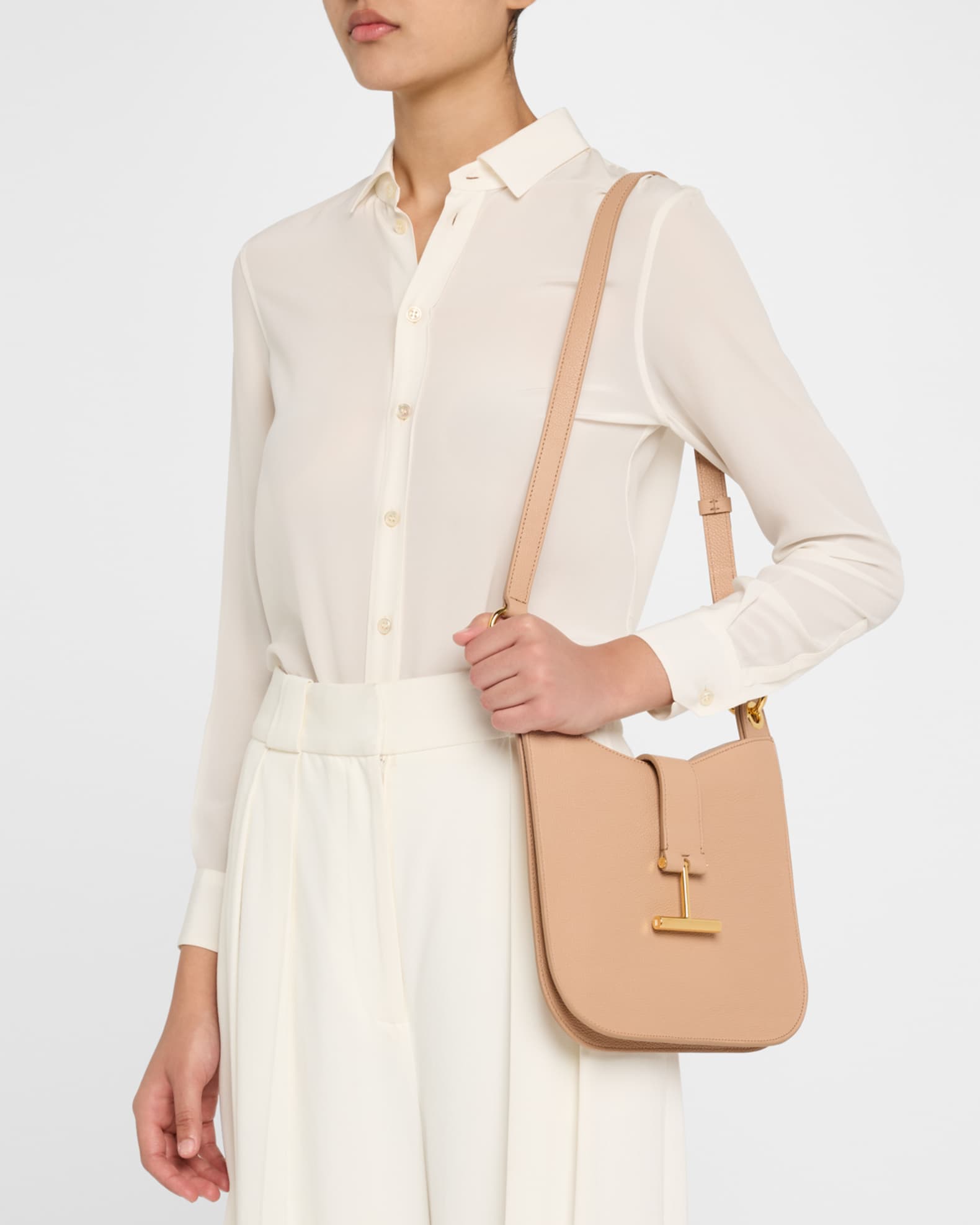 逆輸入 TOM FORD Leather Grained in Crossbody Hobo Small Tara バッグ