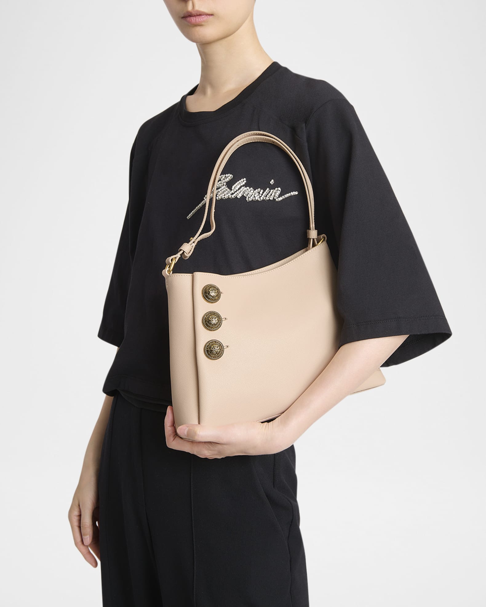 Embleme Shoulder Bag in Grained Leather 1