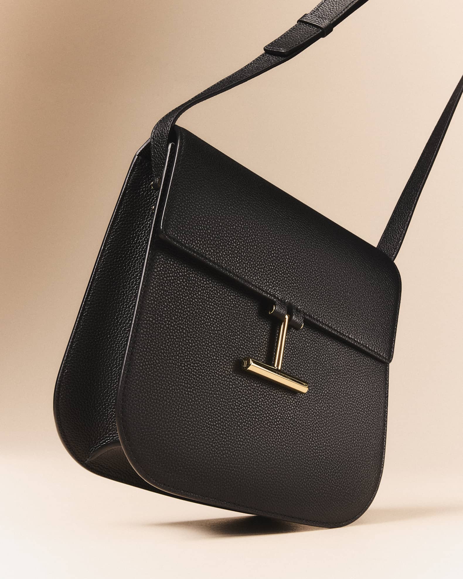 Tara Medium Crossbody in Grained Leather with Leather Strap