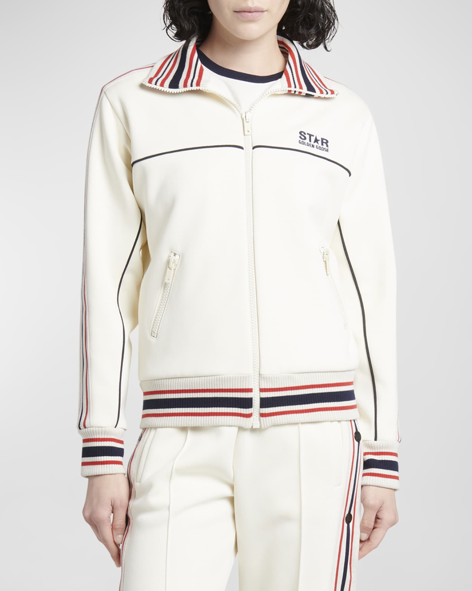 ジャケット GOLDEN  Women Jackets GWP00875P000520 81347 WHITE Women's white zipped sweatshirt with white strip and black stars