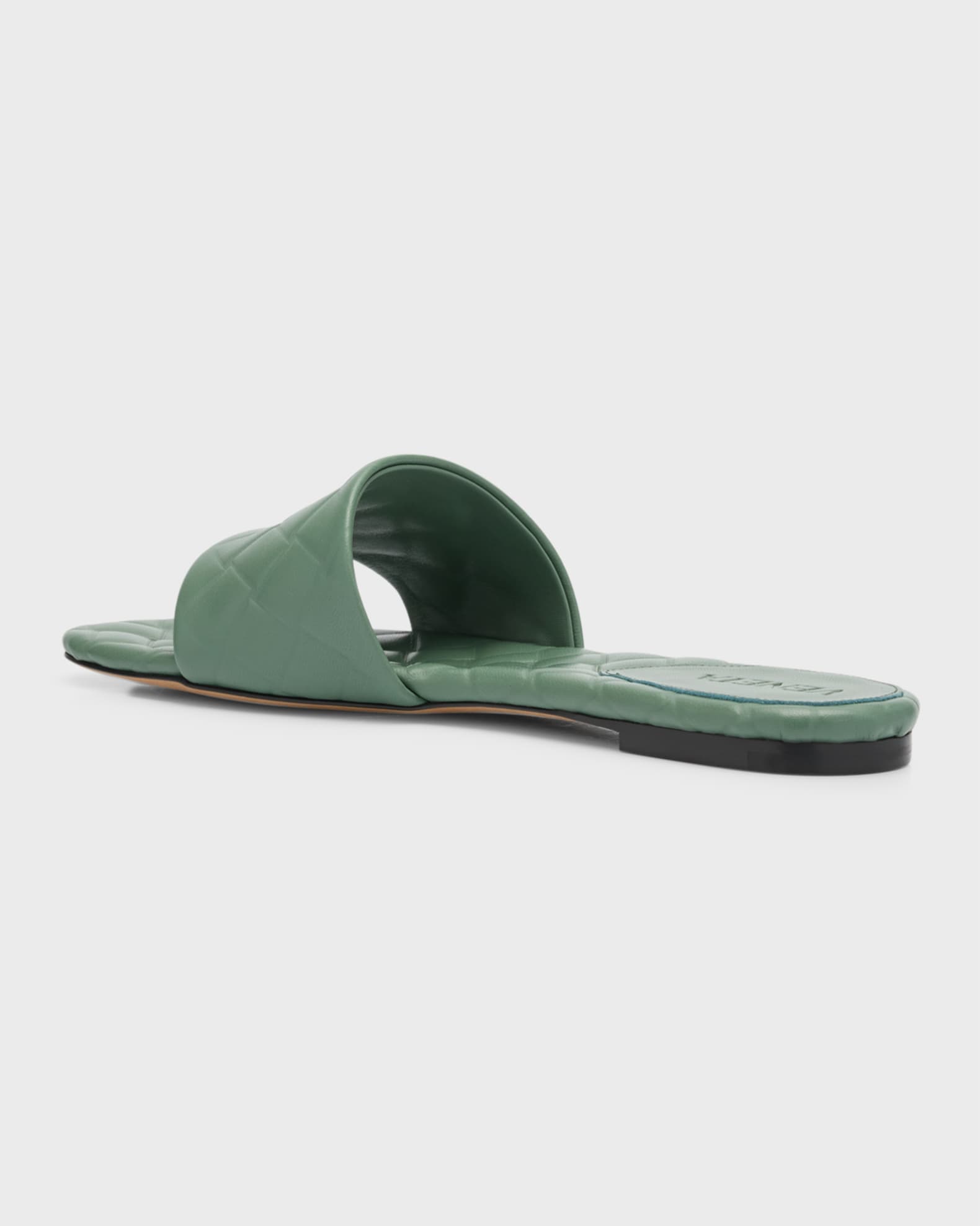 サンダル・ミュール BOTTEGA VENETA Light Green Nappa Leather Padded Sandals Bottega Veneta Quilted Leather Flat Slide Sandals | Neiman