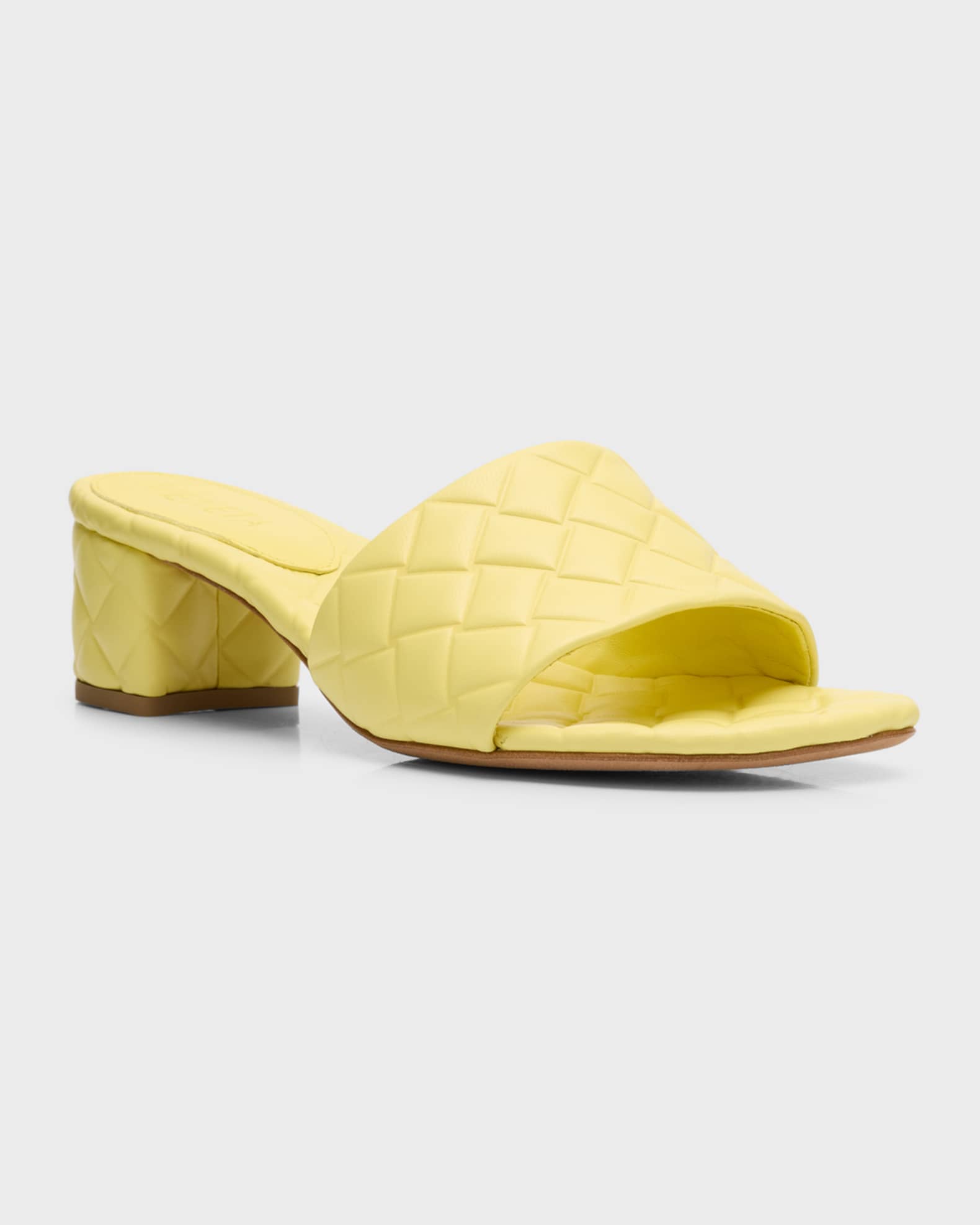 サンダル・ミュール BOTTEGA VENETA Slippers and Clogs Women Leather Silver Bottega Veneta Intrecciato Woven Leather Mule Slippers