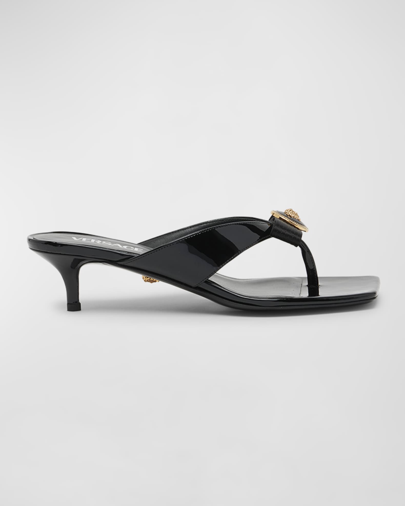 Medusa '95 leather thong sandals in black - Versace