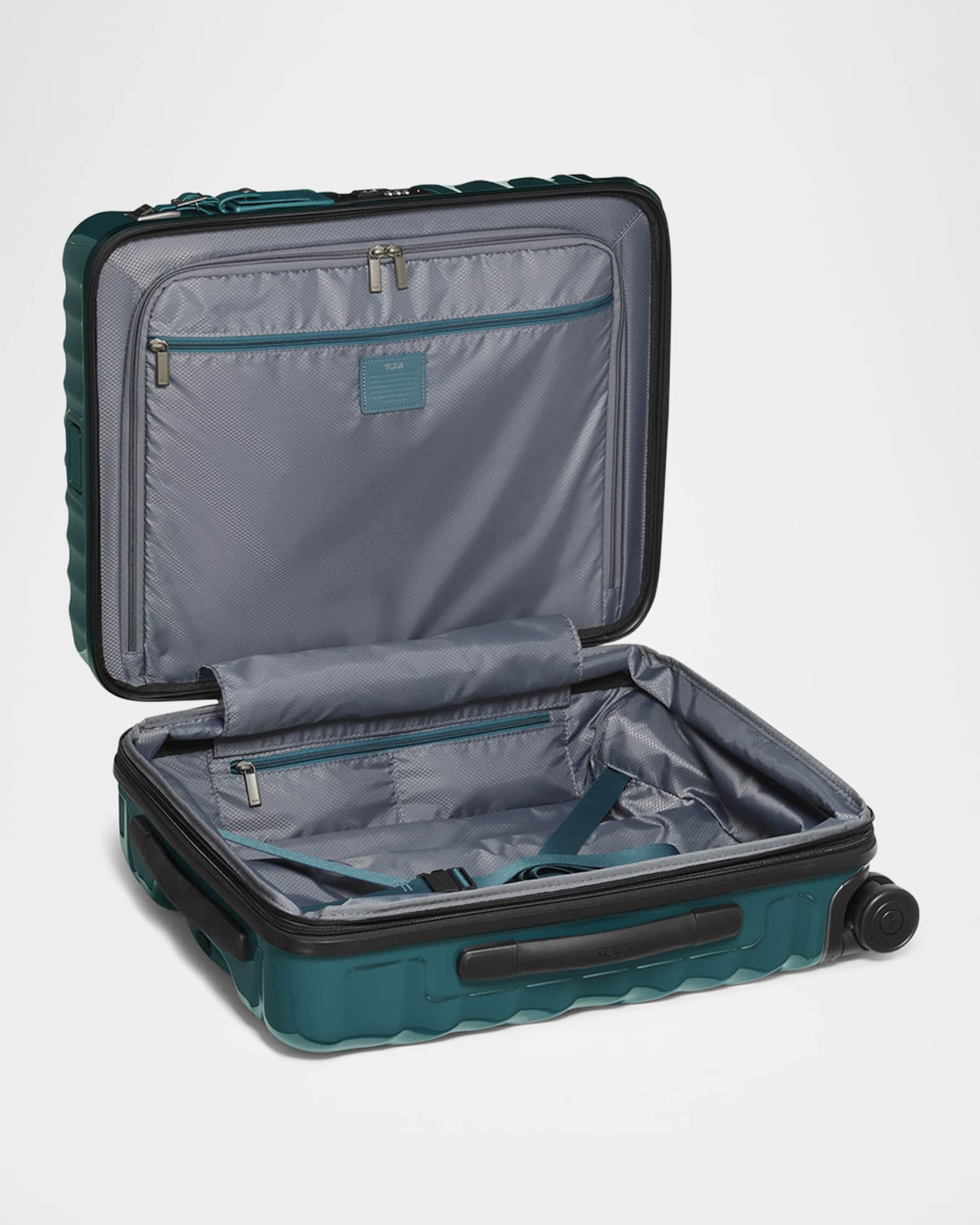 Continental Expandable 4-Wheel Carry-On Spinner  1