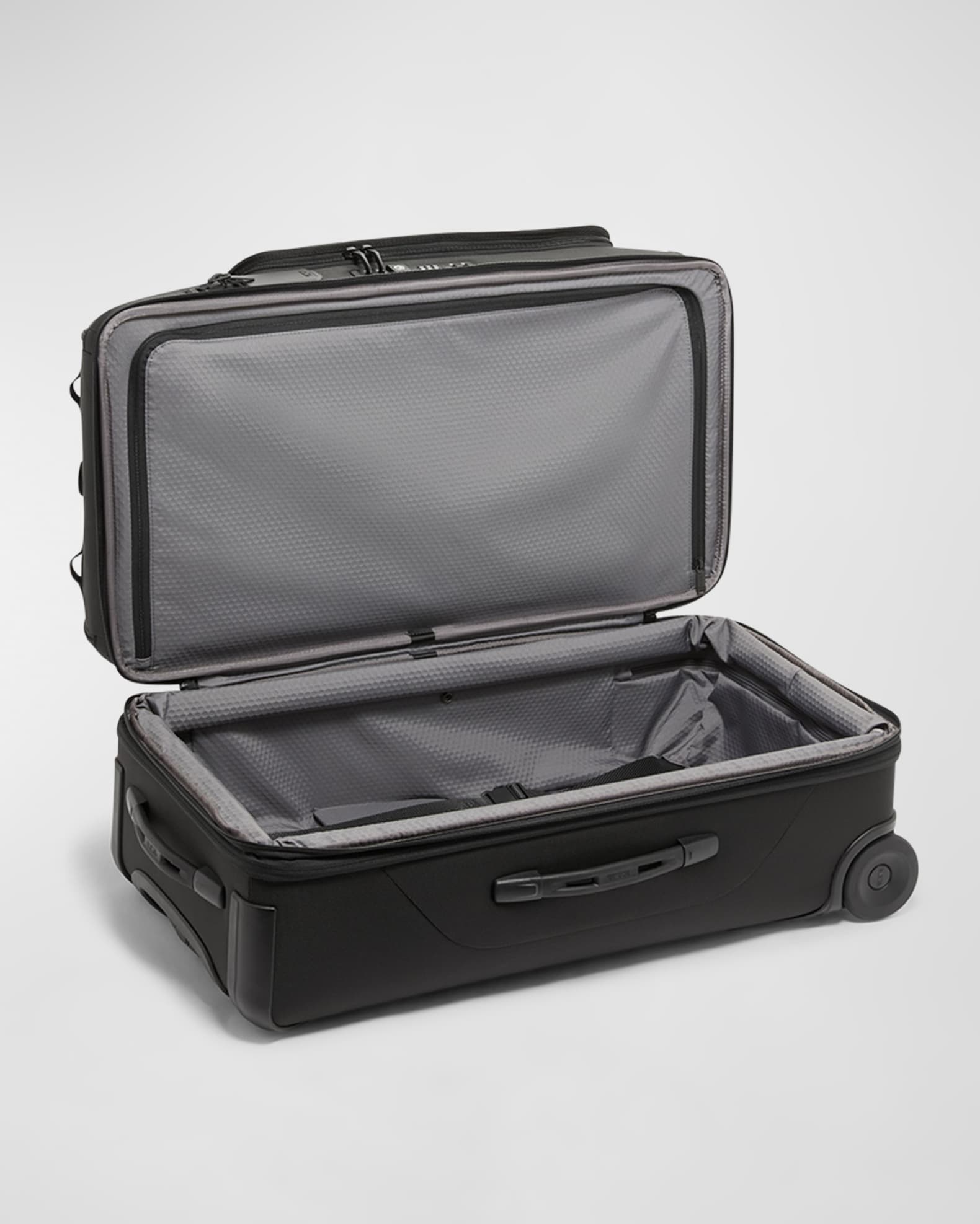 Wheeled Duffel Expandable Packing Case  1
