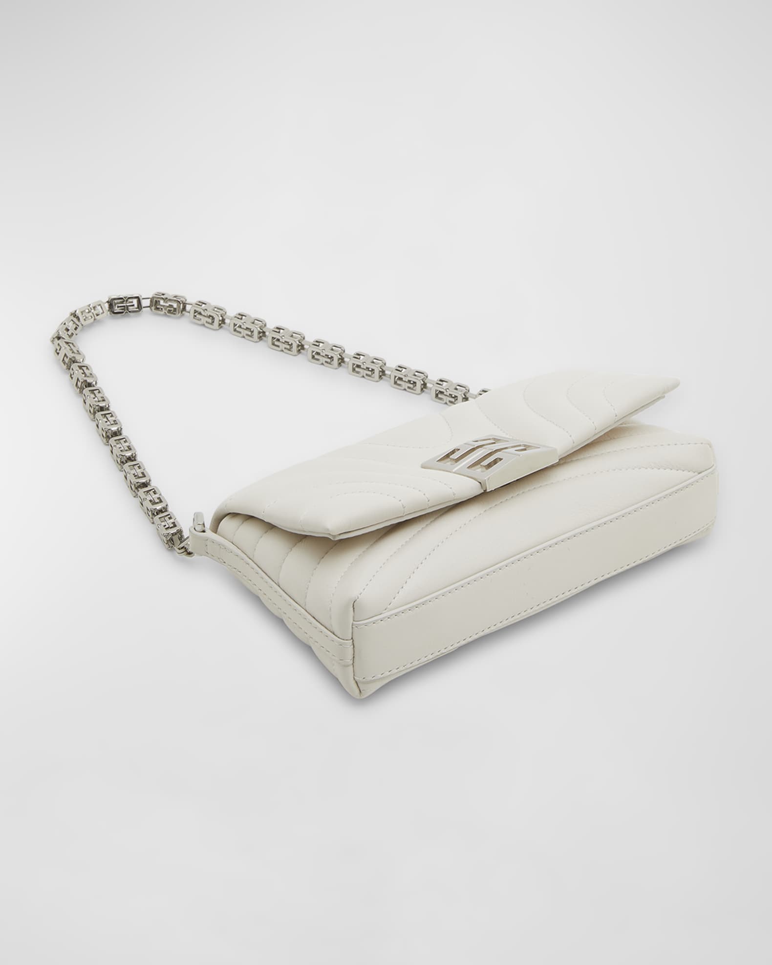 4G Soft Wallet on Chain in Quilted Leather 1