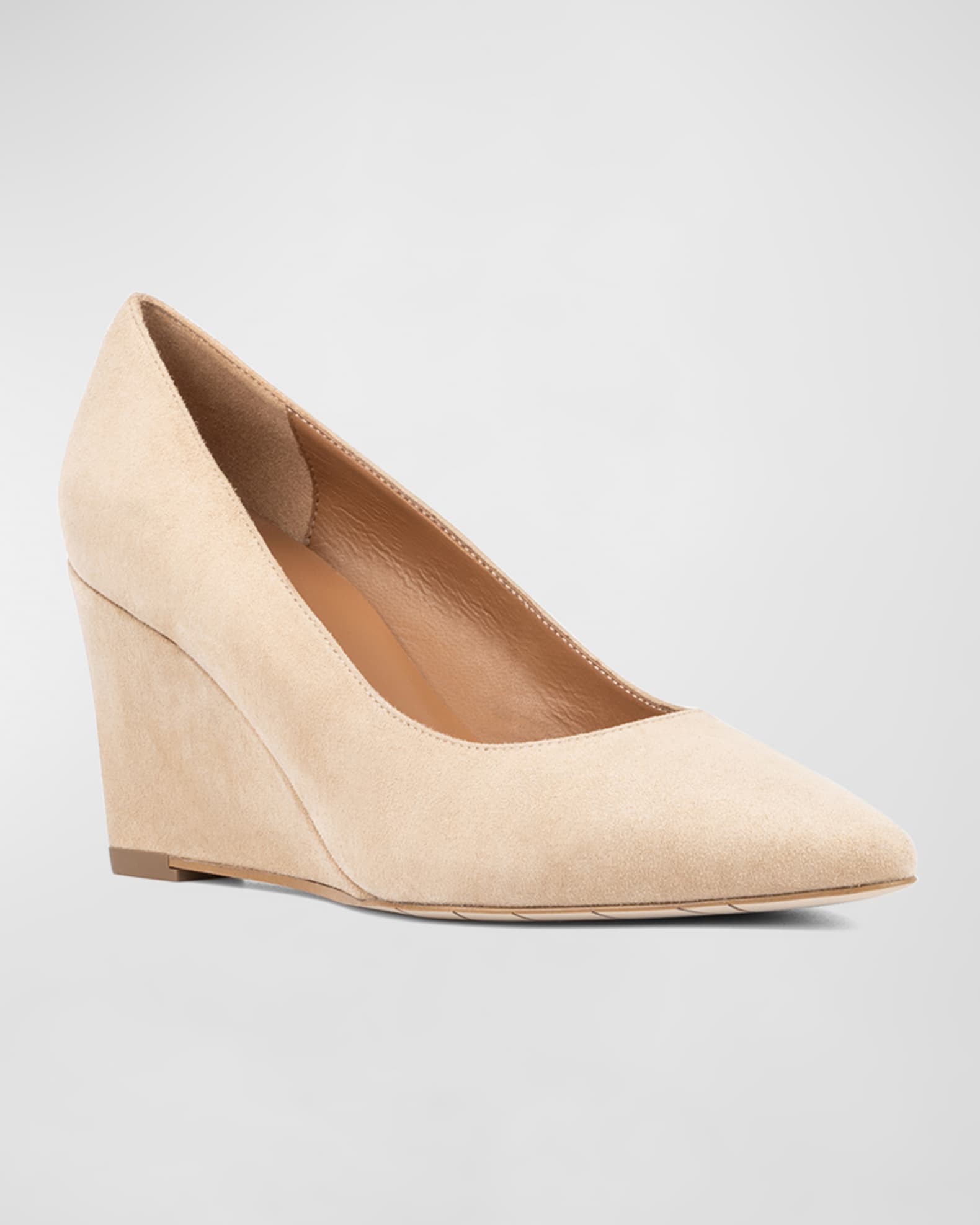 pointed wedge pumps