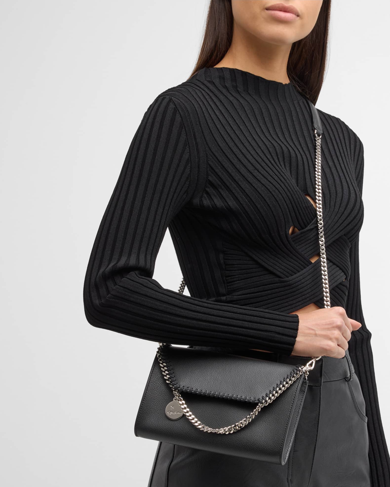 Burberry retailers weekend falabella