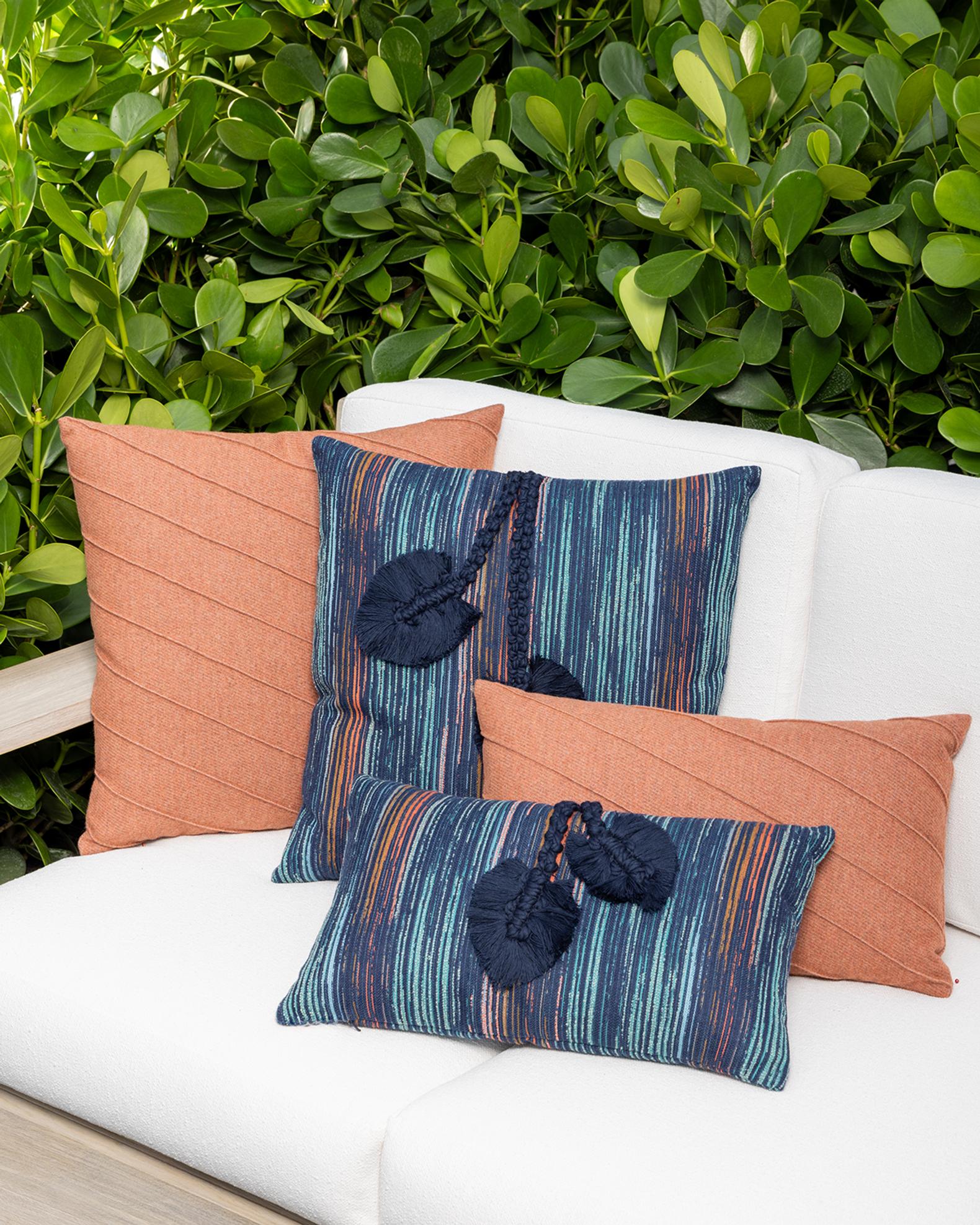 Best HD Pictures about  Elaine Smith Outdoor Pillows  with No AI Images