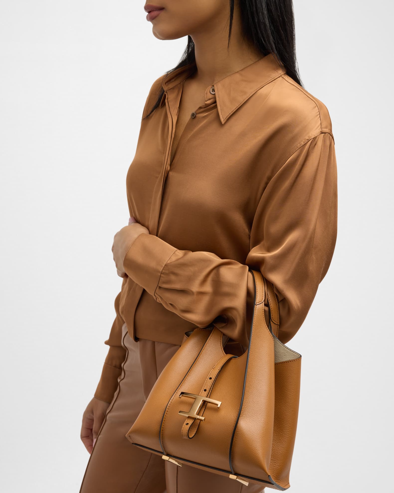 トートバッグ TOD'S MINI T TIMELESS LEATHER SHOPPING BAG Tod's Mini T Timeless Shopping Bag | Neiman Marcus