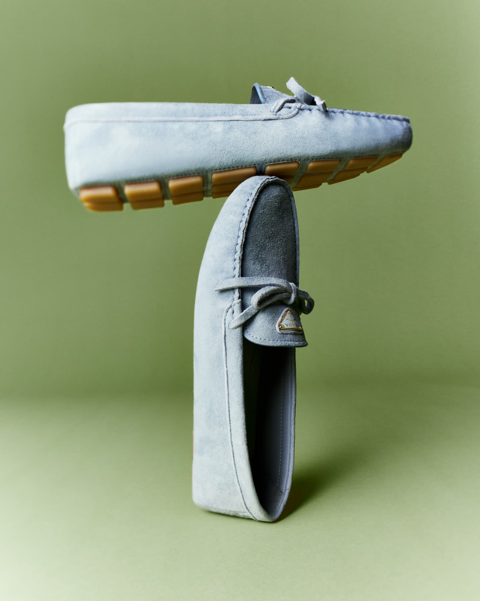 【PRADA】SUEDE DRIVING SHOES Suede driving shoes in beige - Prada | Mytheresa