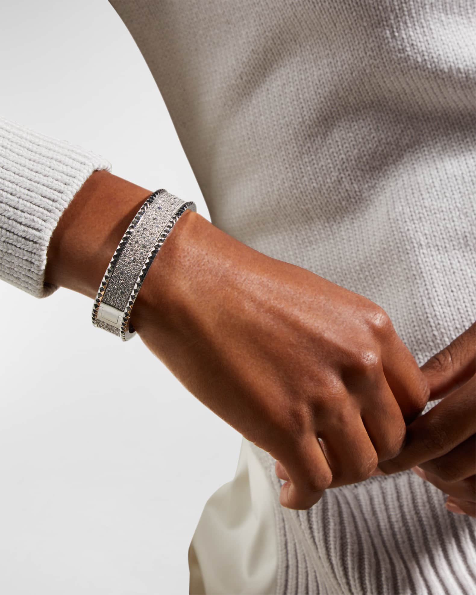 ROCK & DIAMONDS Medium 18K White Gold Bangle 1