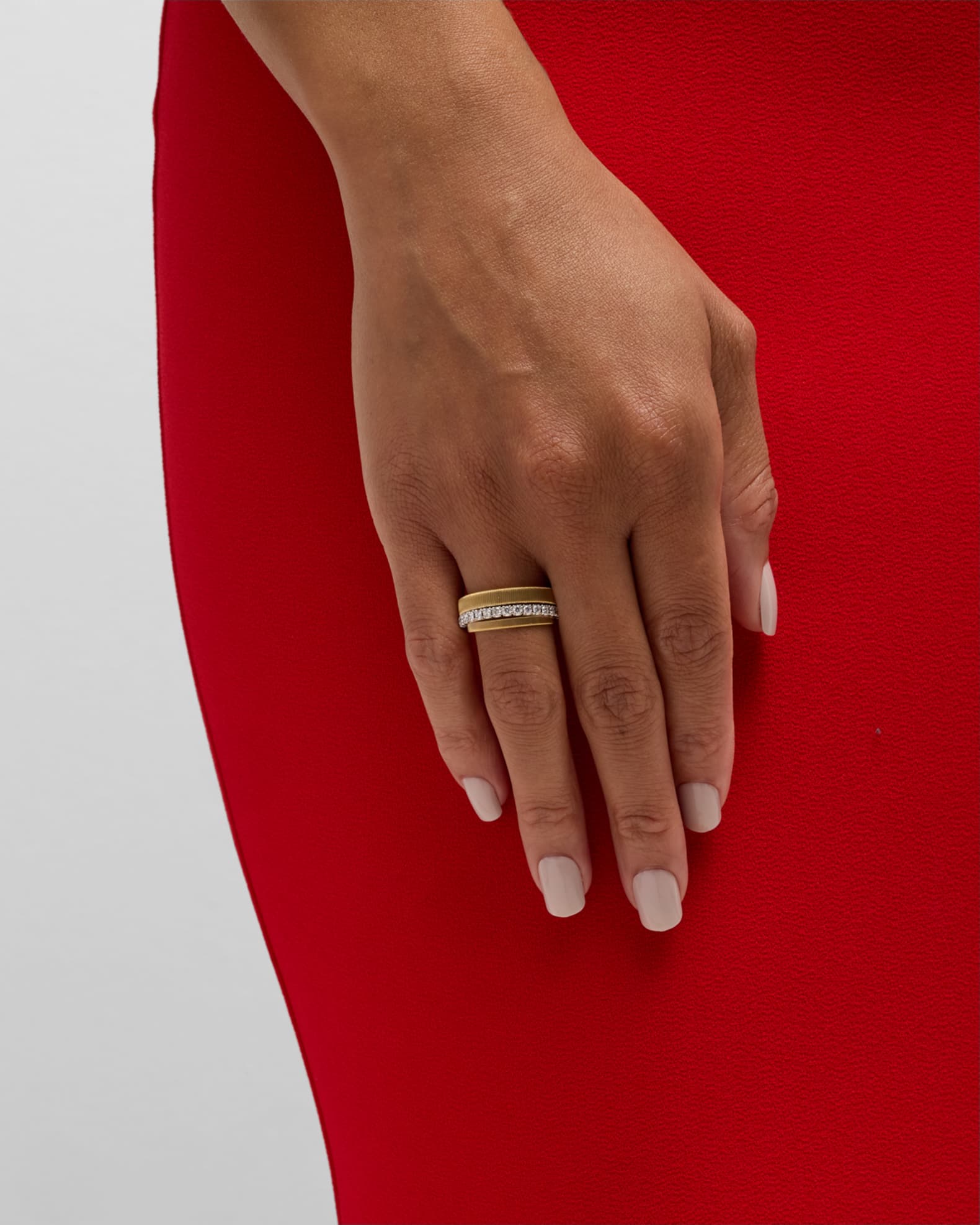 Masai 18K Yellow Gold Ring with Qne Row of Diamonds, Size 6 1