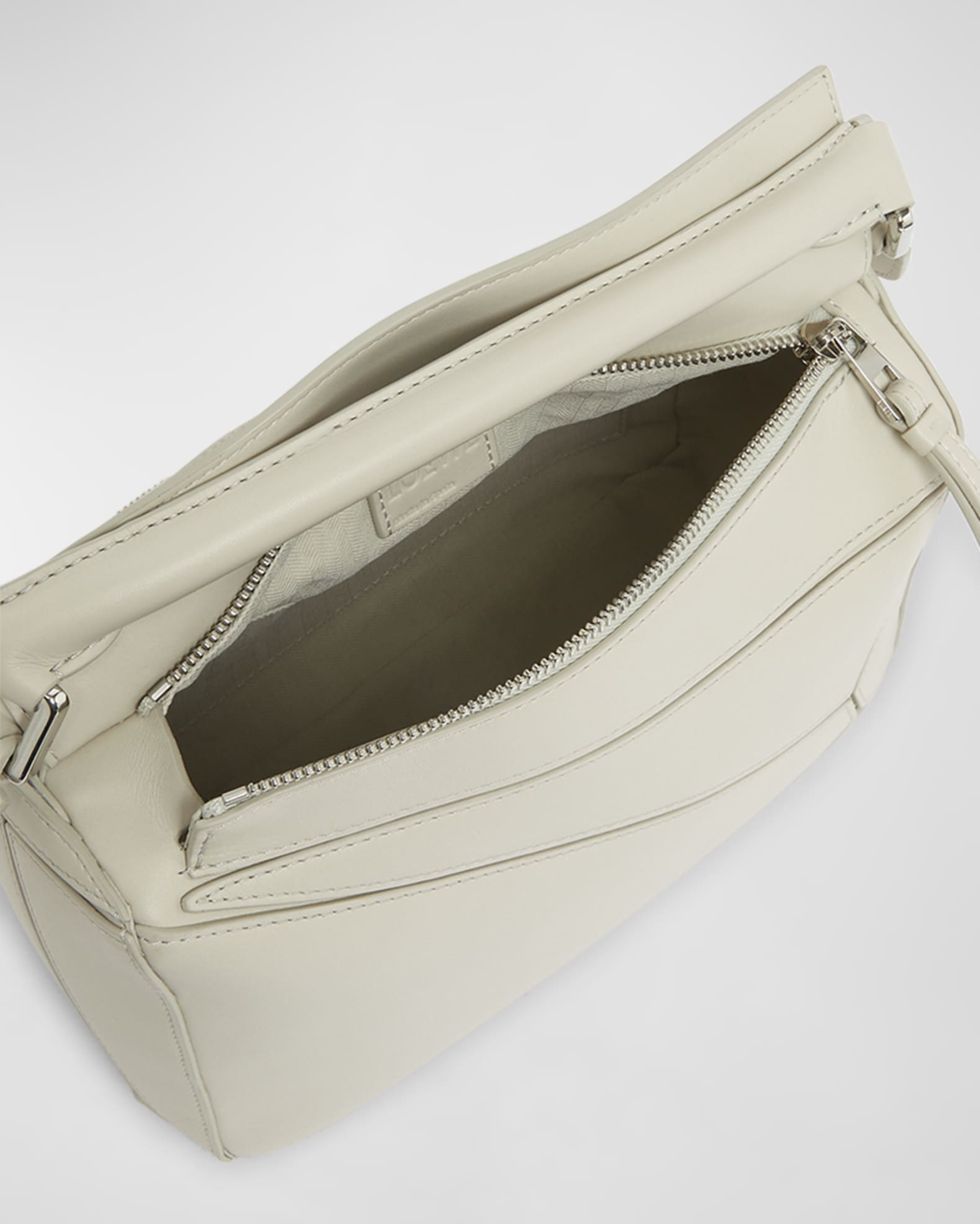 ハンドバッグ LOEWE PUZZLE SMALL LEATHER HANDBAG LOEWE Small Leather Puzzle Top-Handle Bag | Harrods US