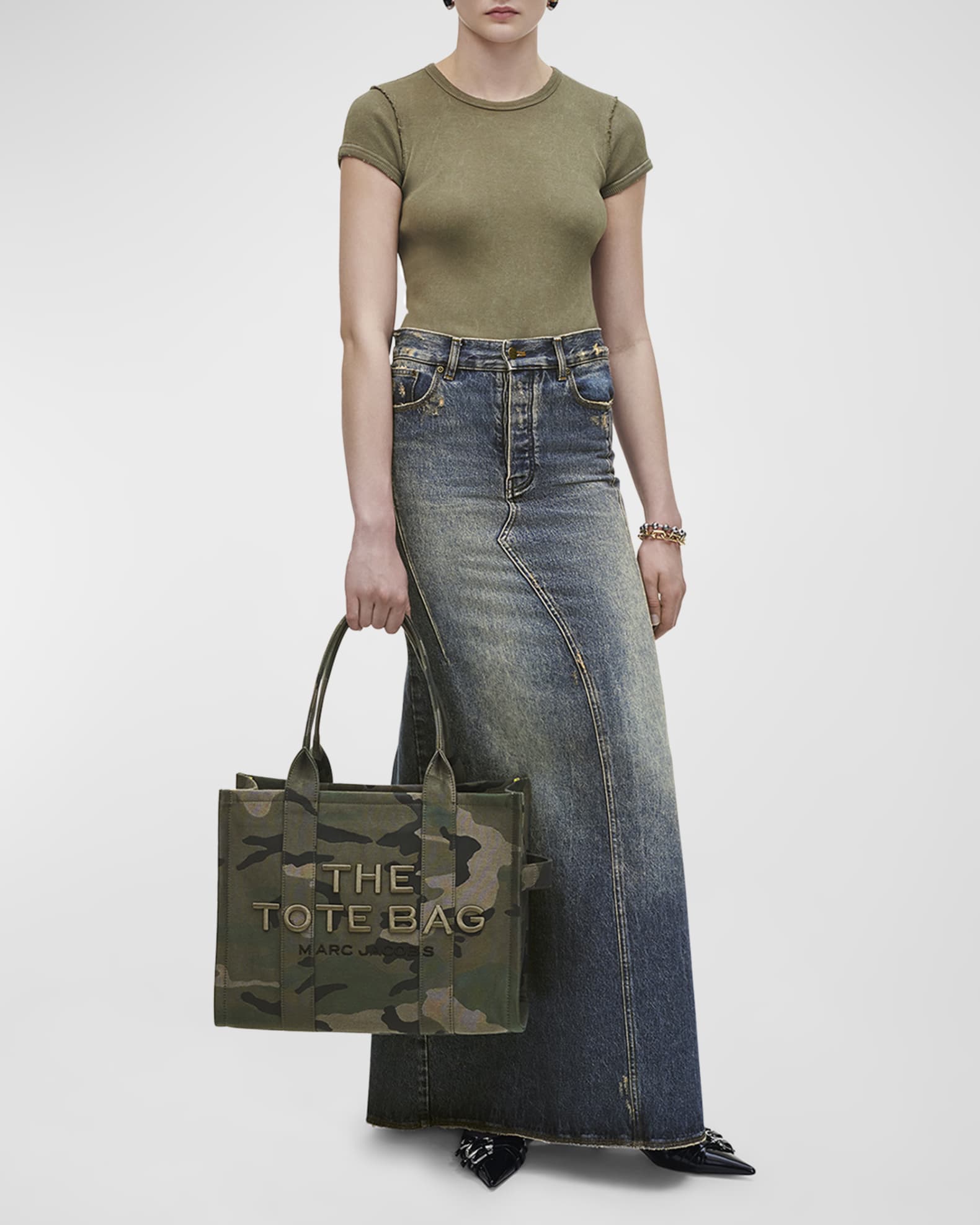 Camouflage tote top