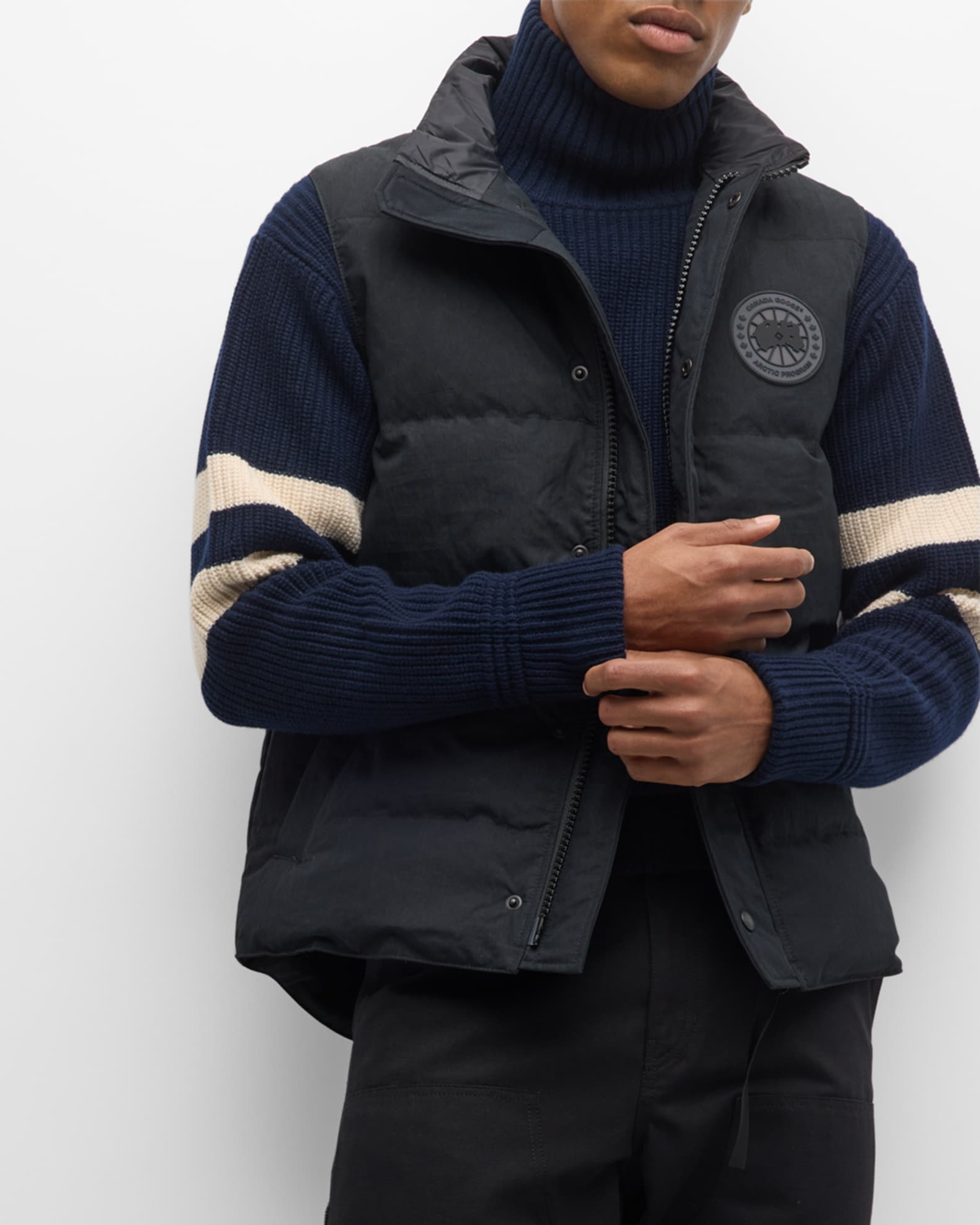 定価10.8万  Garson Vestタグ付新品ネイビー Canada Goose Men's Garson Down Vest | Neiman Marcus