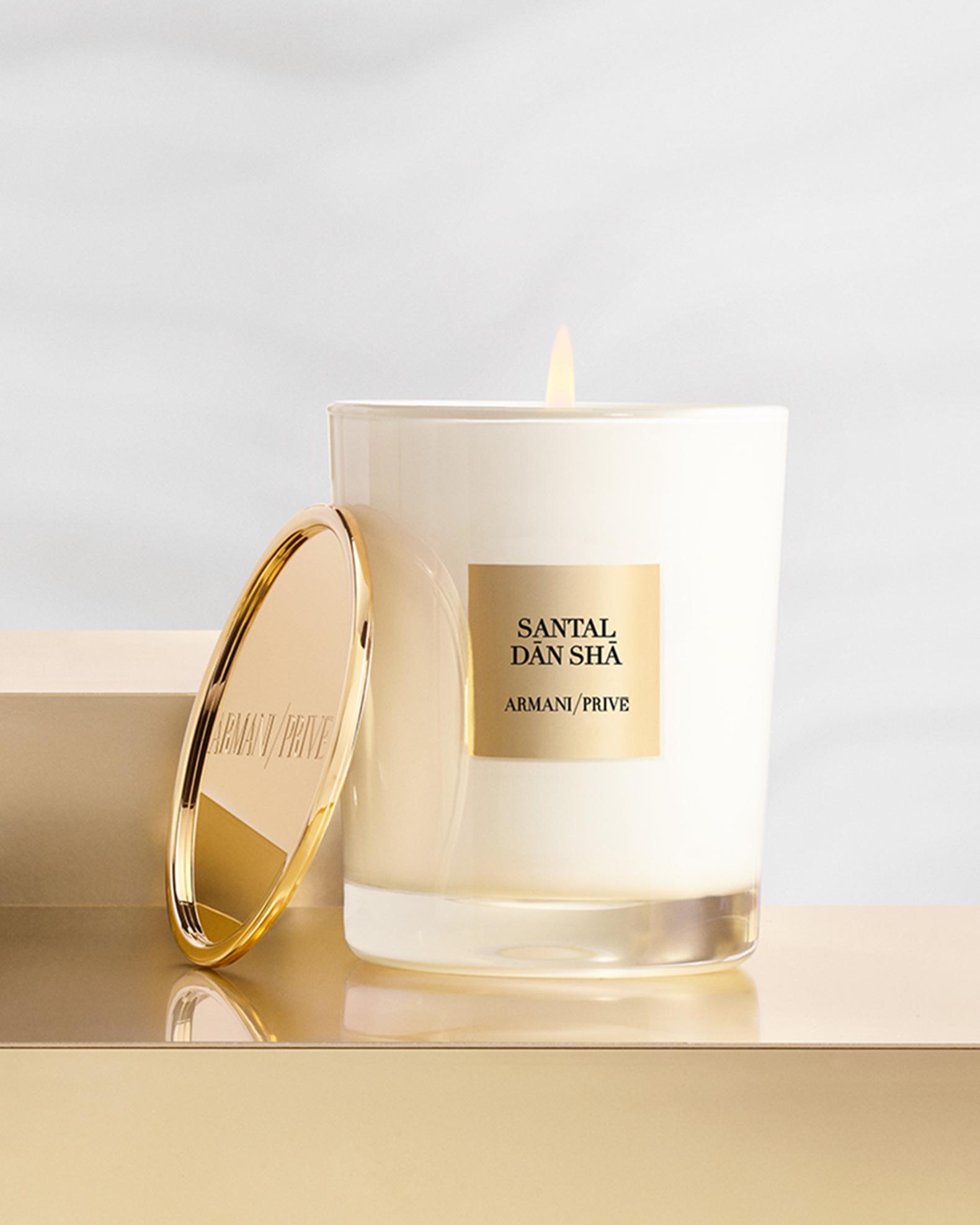 ARMANI beauty Santal Dān Shā Candle