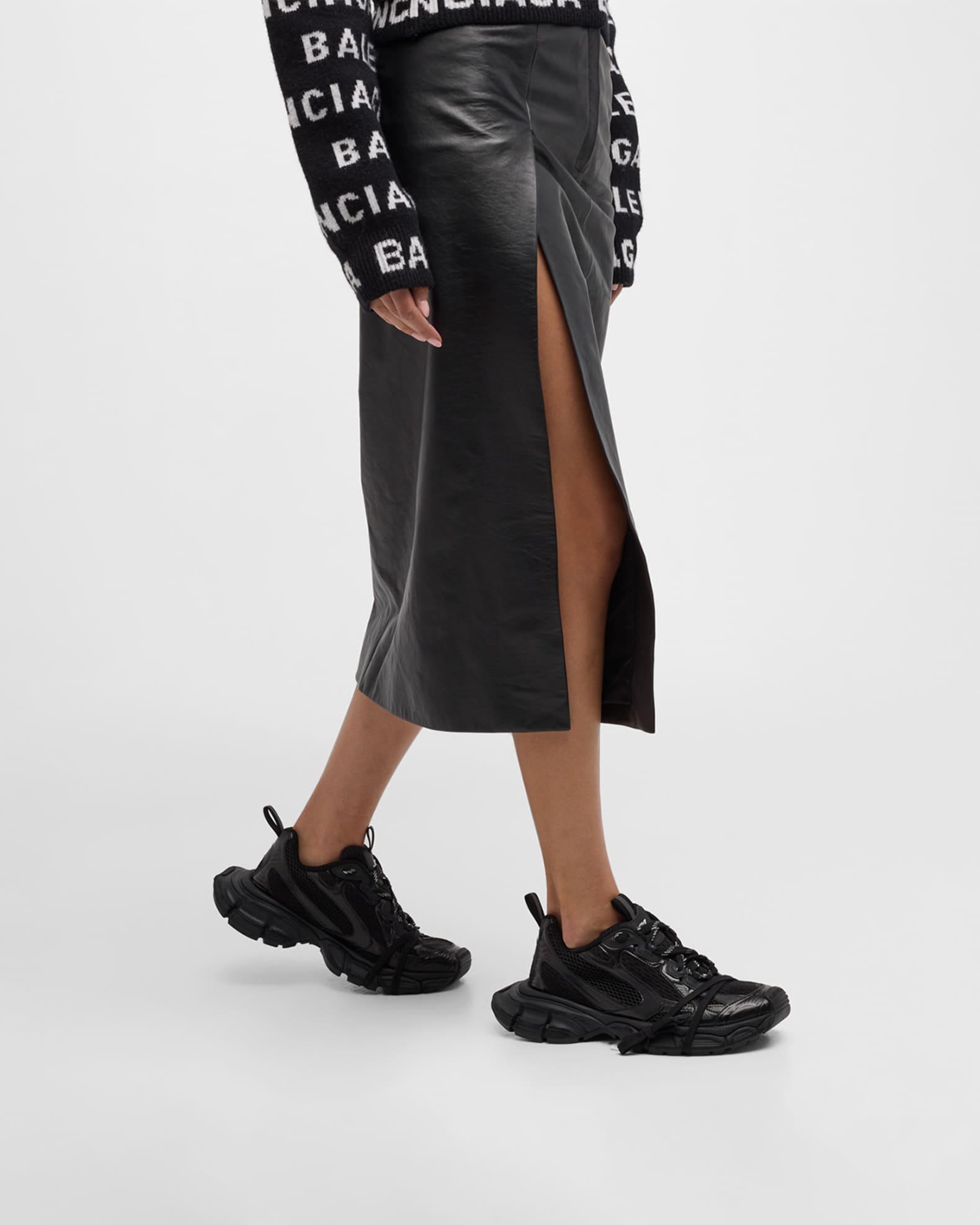 3XL Sneakers 1