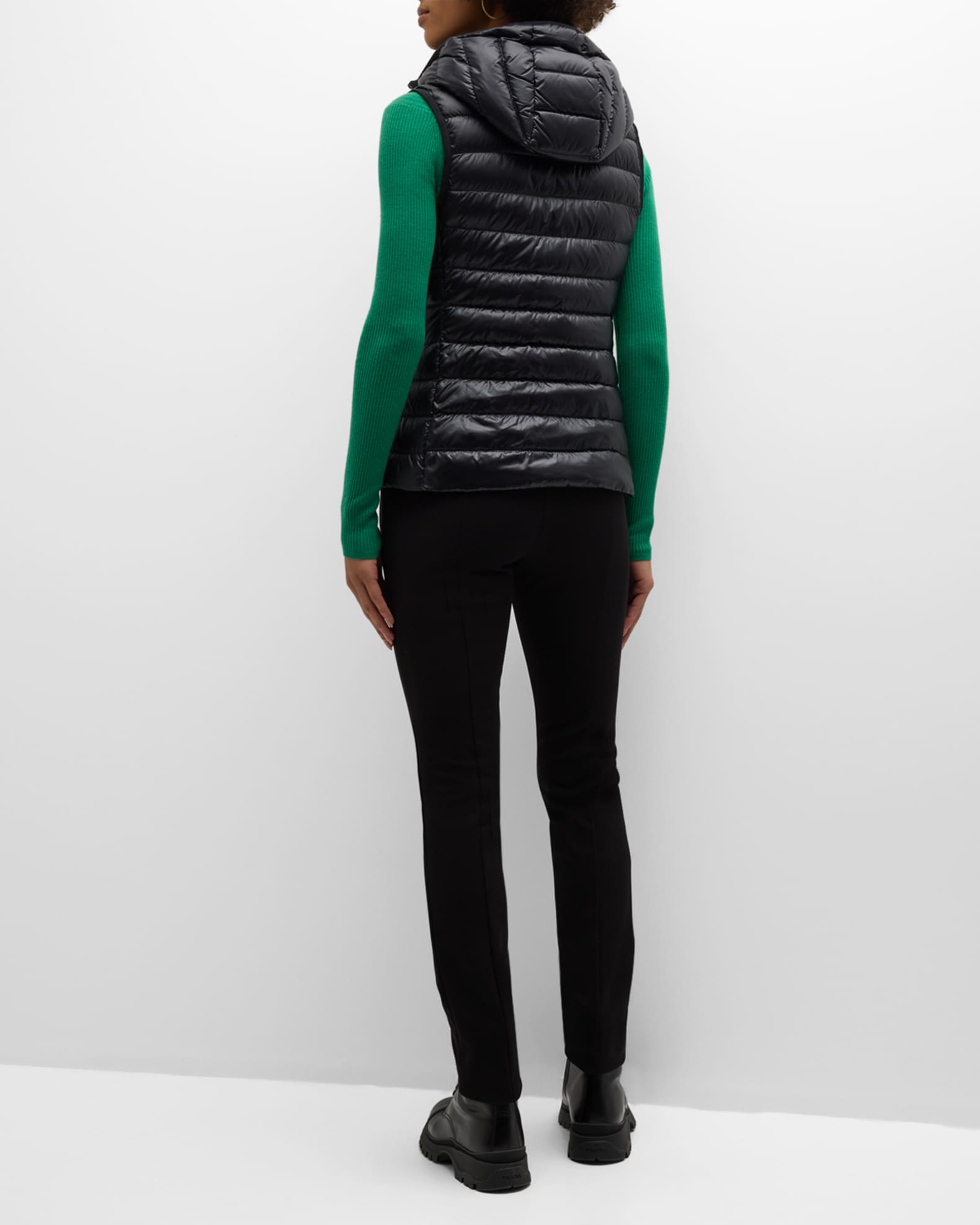 【MONCLER】Gilet imbottito Glygos con cappuccio ダウンベスト Black Tibb Down Gilet - Vests for Men | Moncler GR