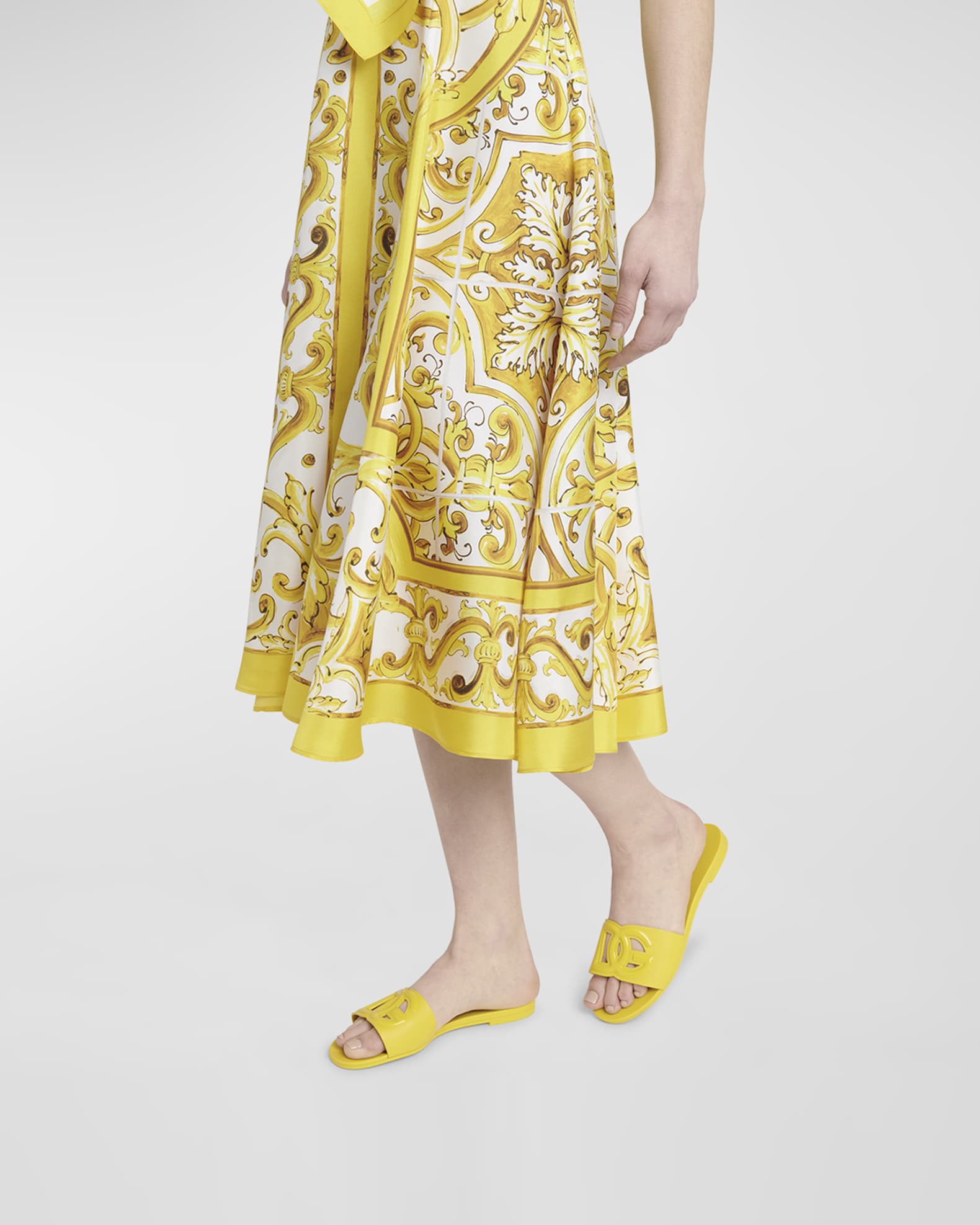 Cut-Out DG Rubber Sandals  1