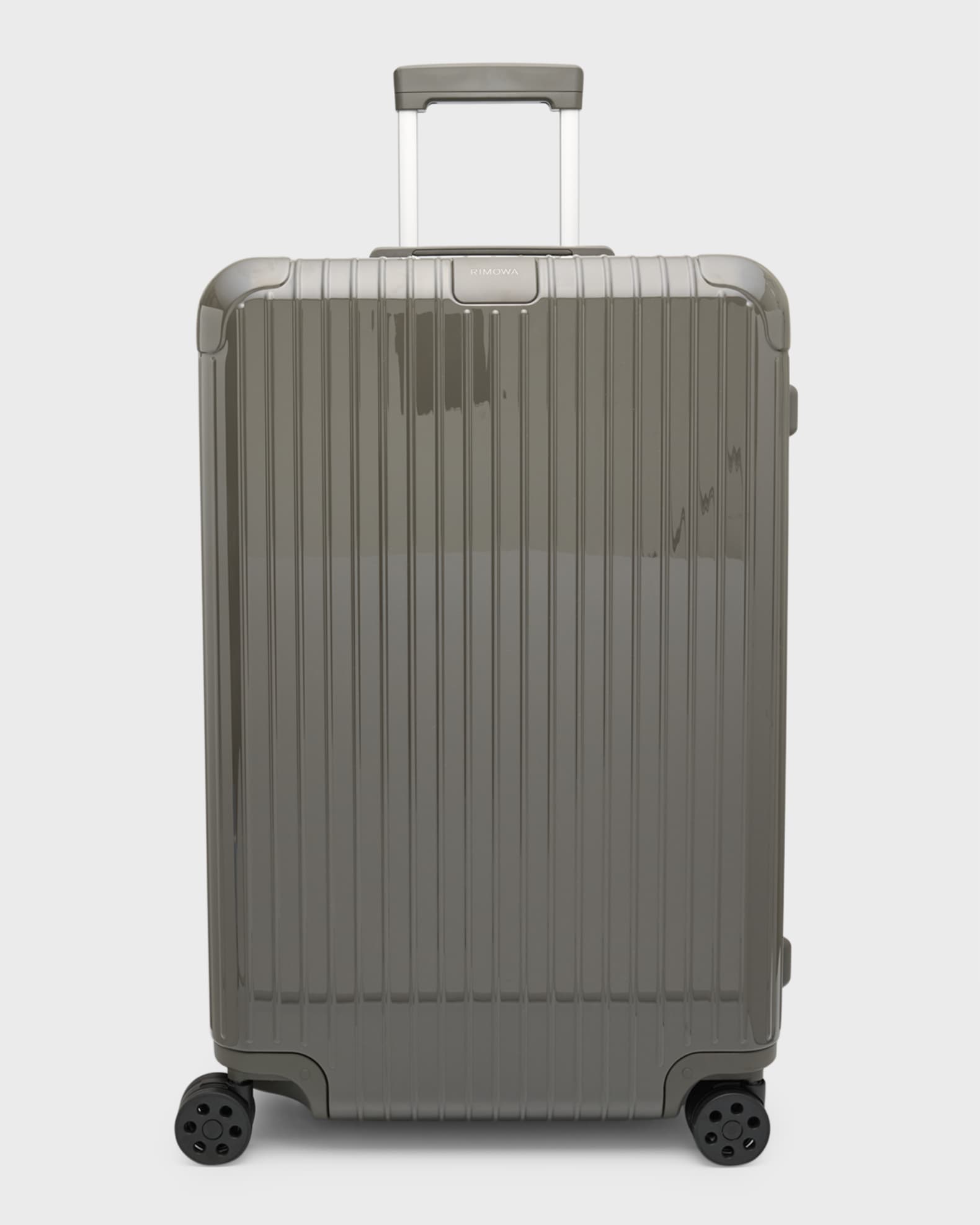 Neiman marcus rimowa 2025