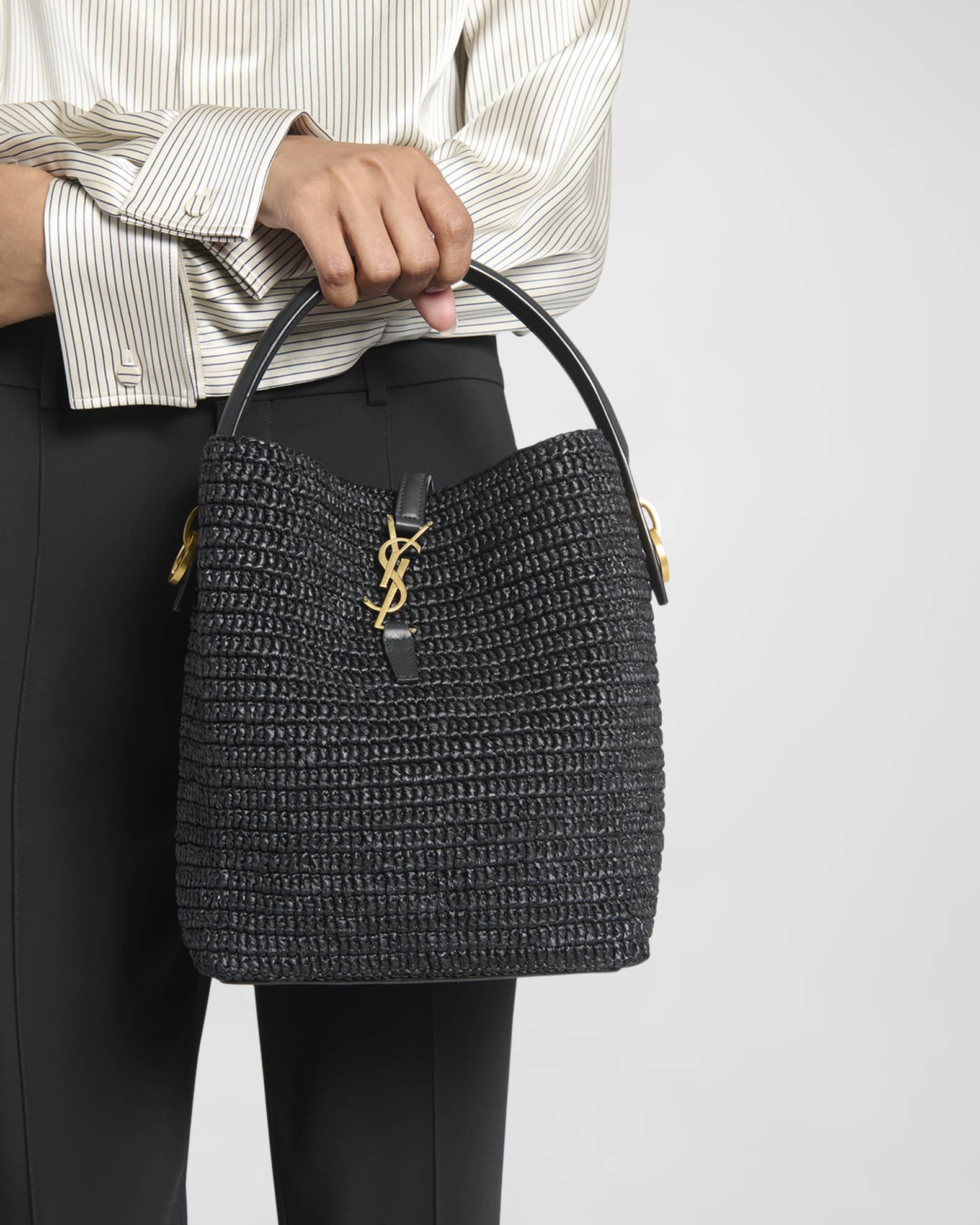 ショルダーバッグ・ポシェット SAINT LAURENT Black Raffia Le 37 Bucket Bag SAINT LAURENT Le 37 leather-trimmed raffia bucket bag | NET
