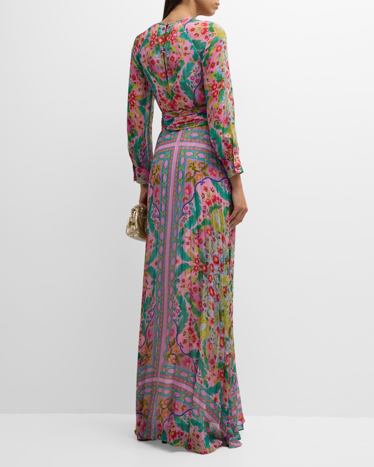 Teri freeman dresses 2025