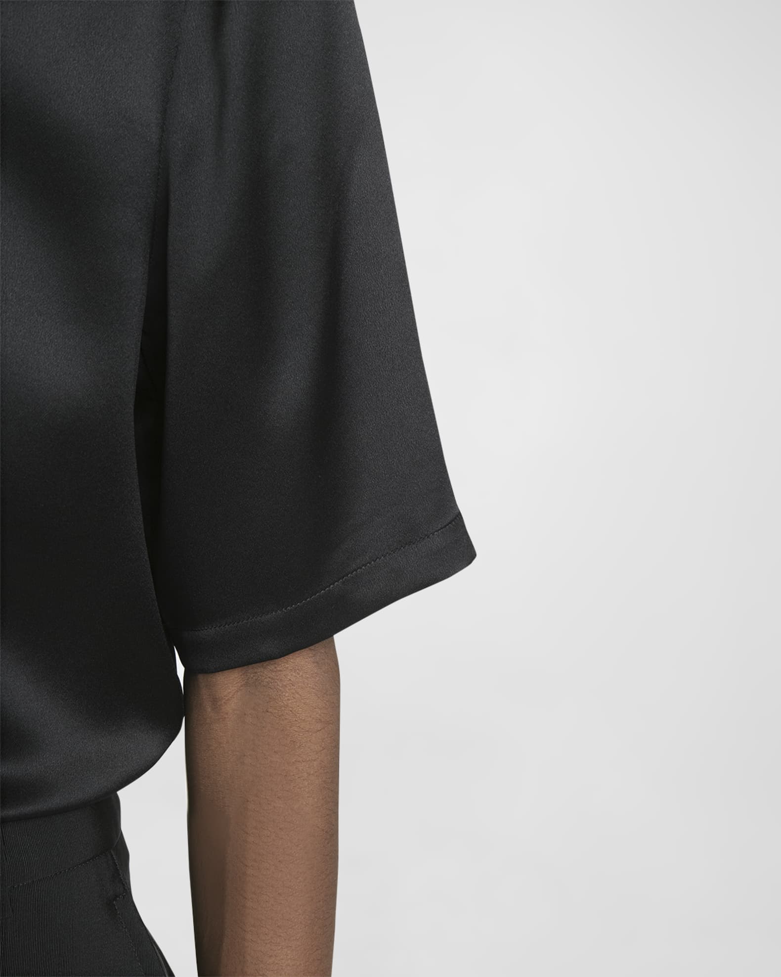 Tシャツ・カットソー Saint Laurent FW24 Black crepe shirt (795532Y7I21 1000) Saint Laurent Black Crepe Shirt | italist