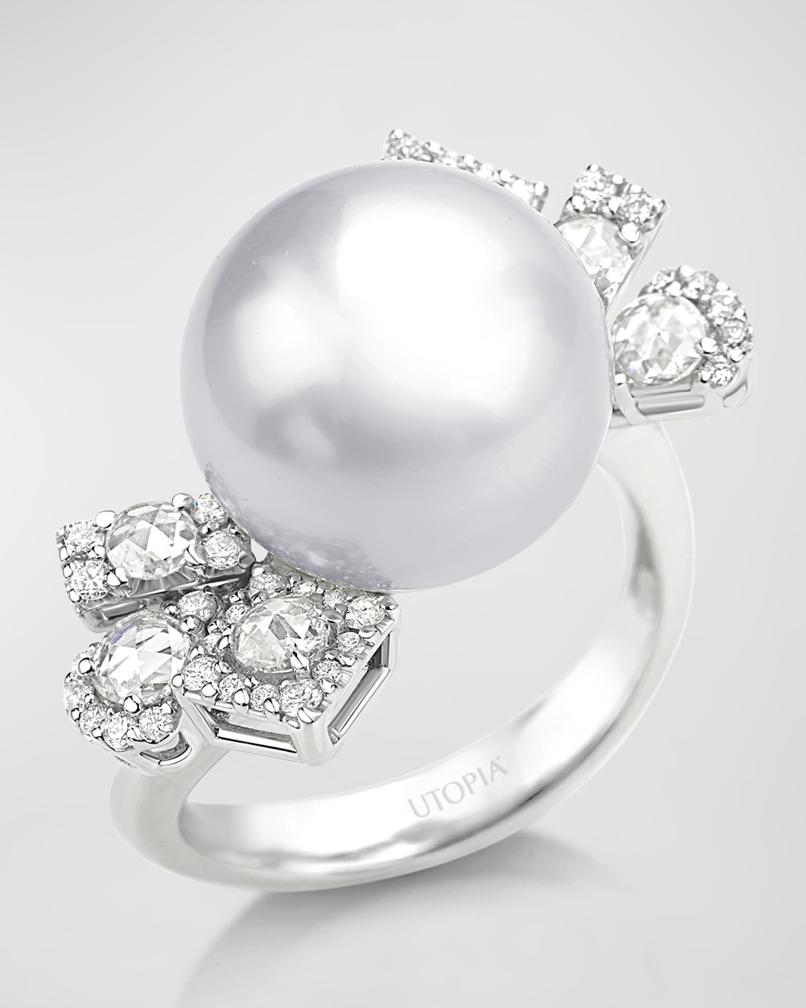 18K White Gold Statement Ring with Diamonds and South Sea Pearl 0