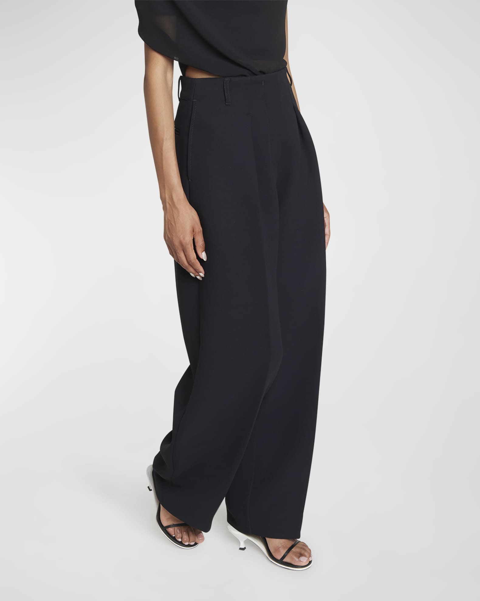Jacquemus Le Pantalon Ovalo Pleated Wide-Leg Trousers