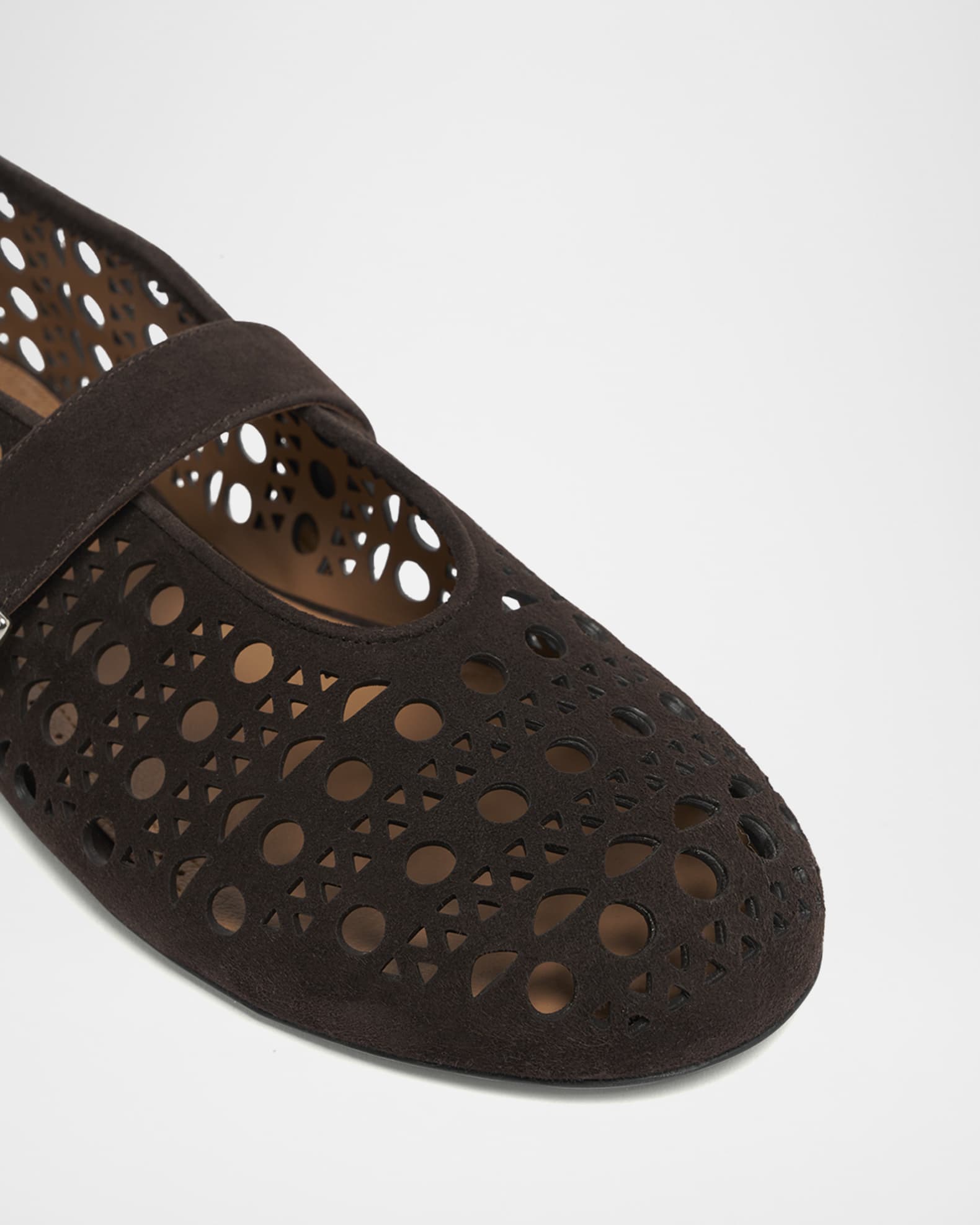 存在感抜群★ALAIA Vienne brown suede ballet flats ALAIA Vienne Perforated Suede Buckle Ballerina Flats
