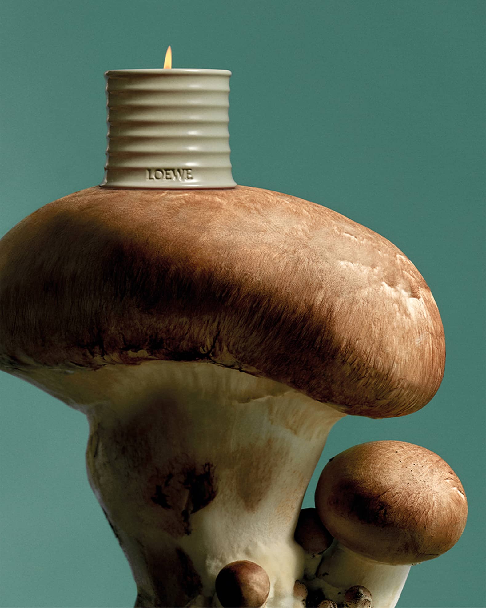 Loewe Mushroom Candle, 170 g | Neiman Marcus