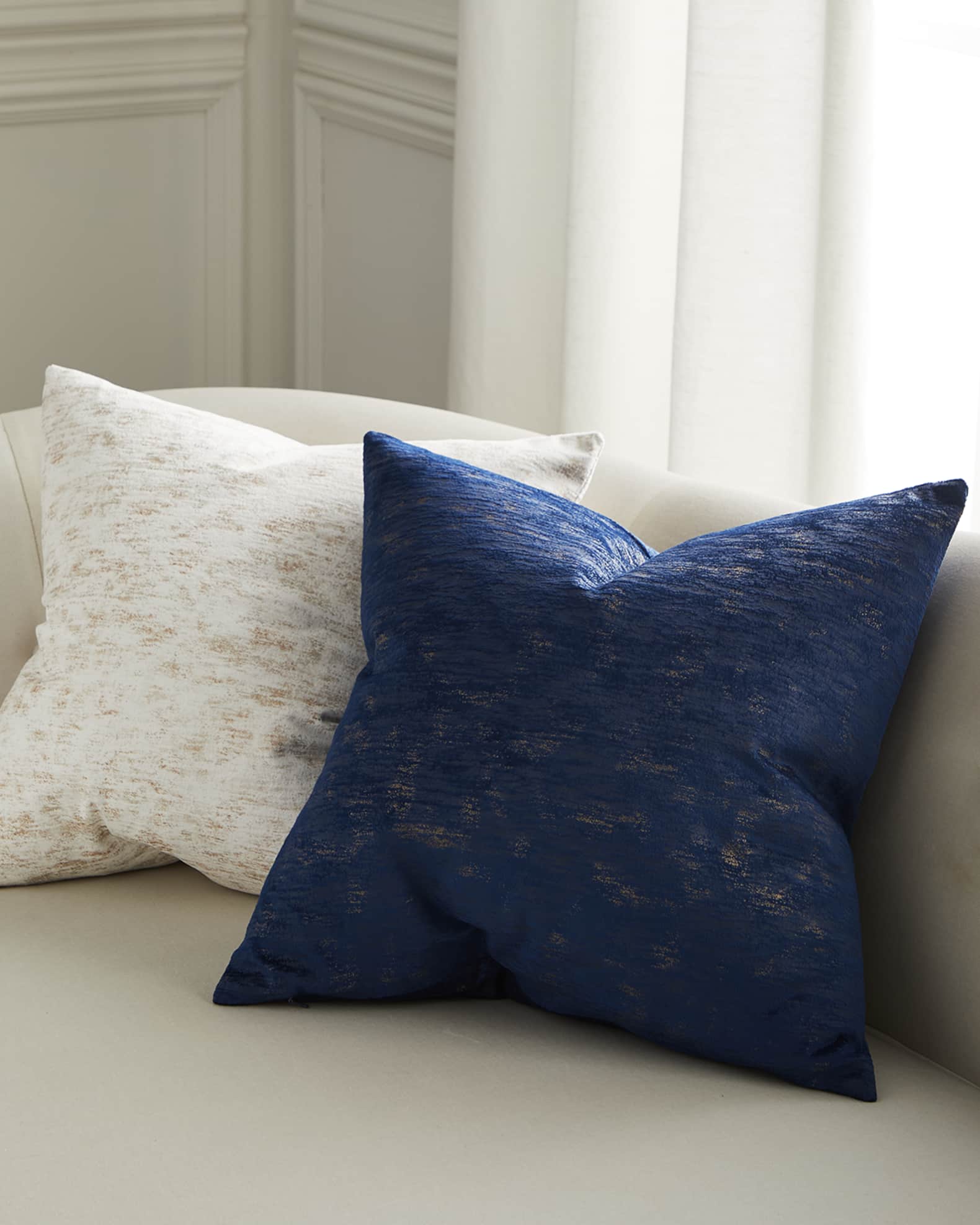 Neiman marcus decorative pillows hot sale