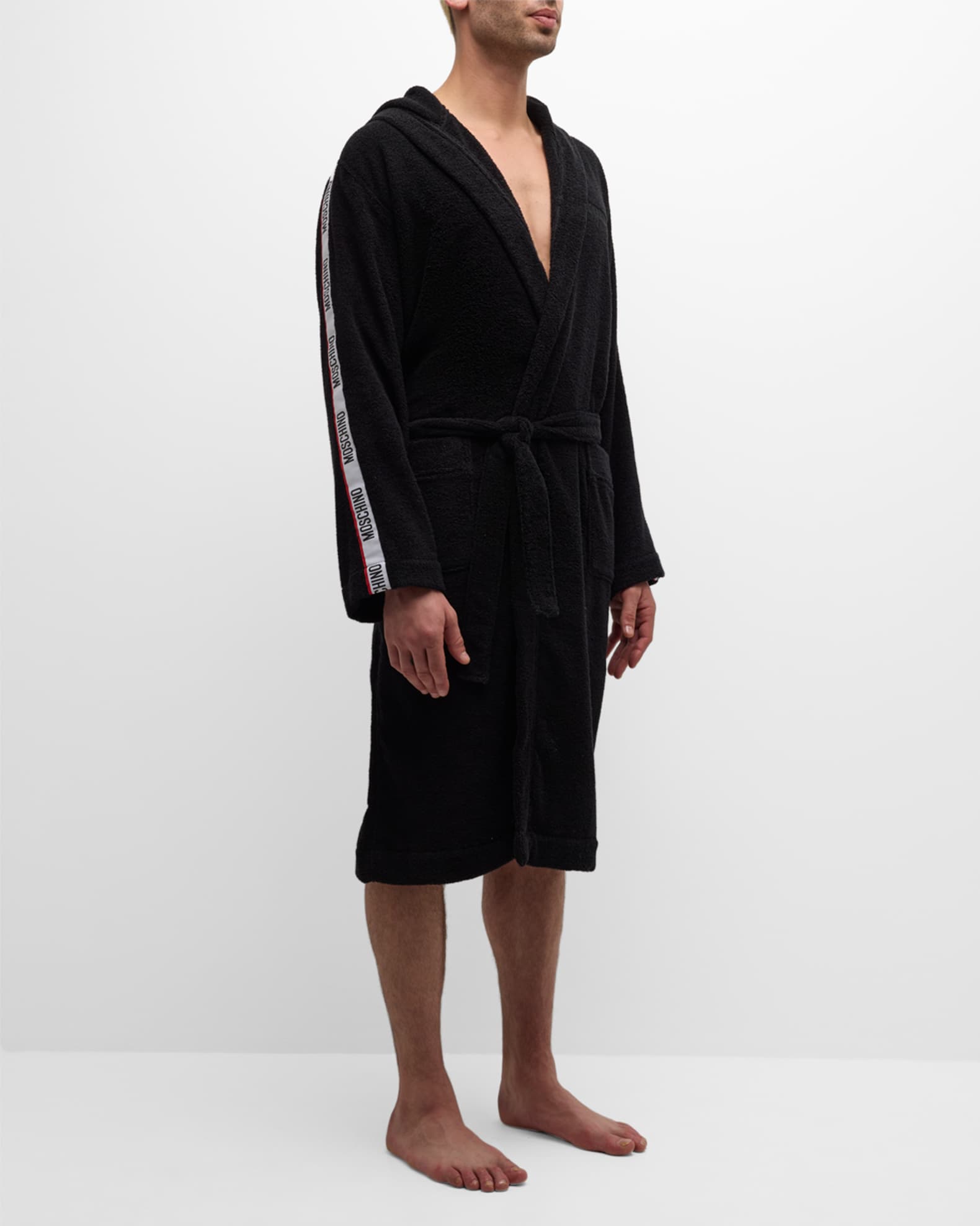 Moschino robe shop
