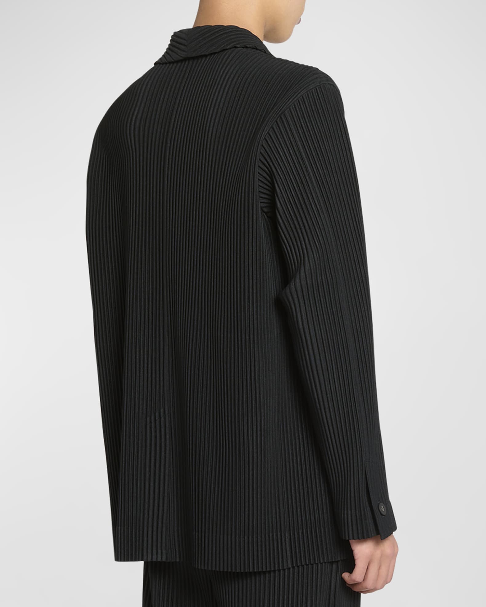 Homme Plisse Issey Miyake Men's Pleated Single-Button Sports