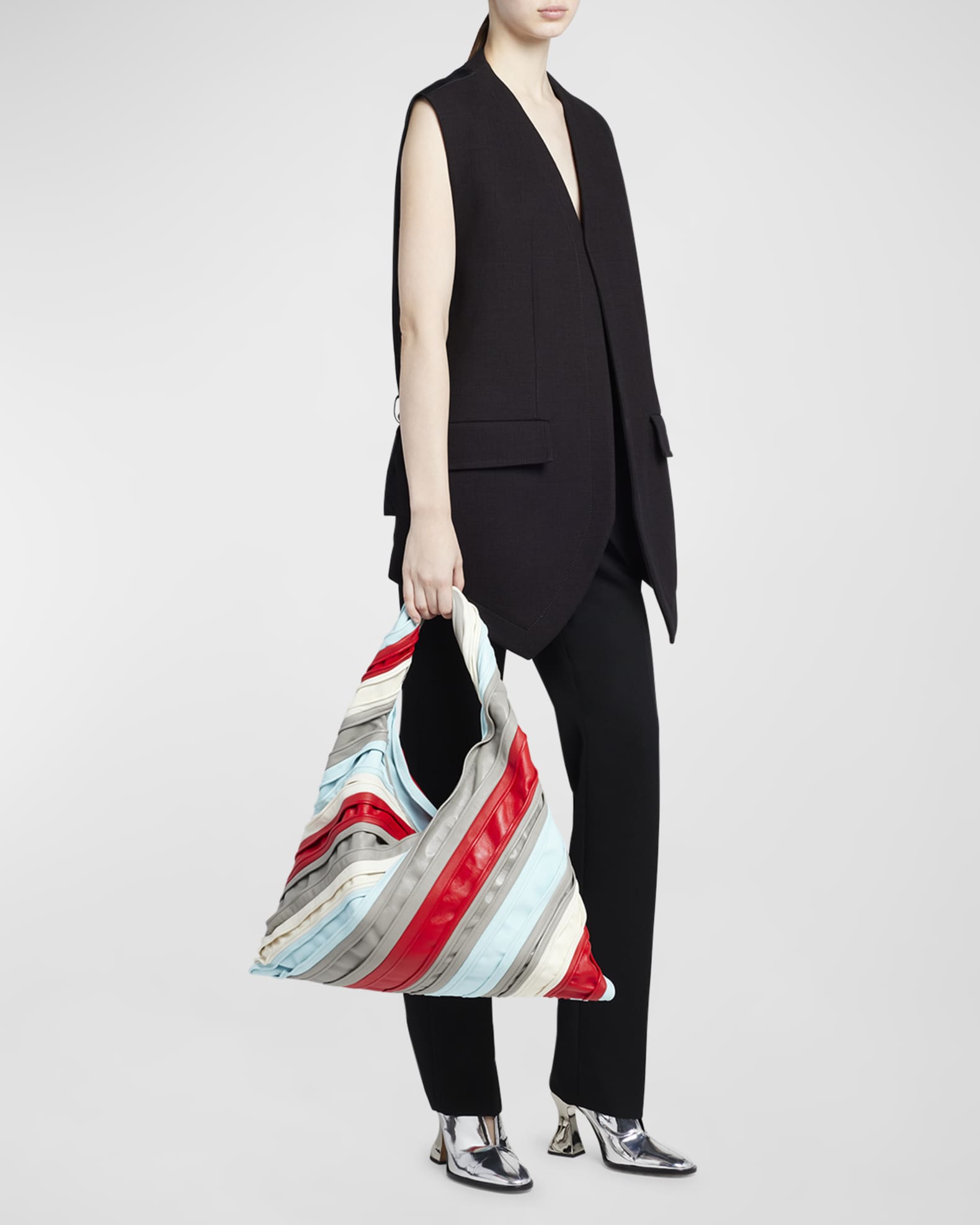 ショルダーバッグ・ポシェット Bottega Veneta Small Hop Hobo Bottega Veneta Small Hop Bag | Neiman Marcus