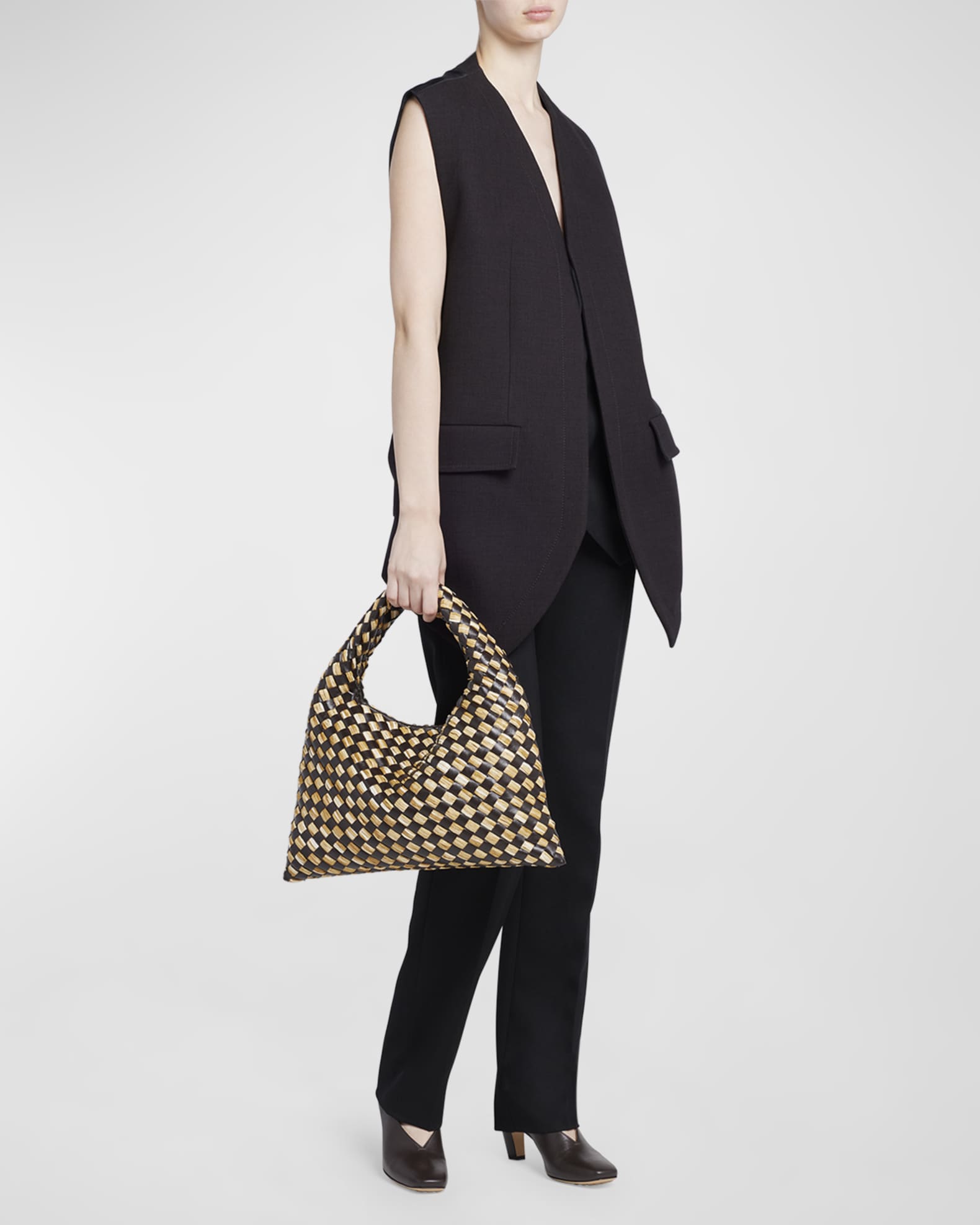 ハンドバッグ BOTTEGA VENETA SMALL HOP HANDBAG Bottega Veneta Small Hop Bag | Neiman Marcus