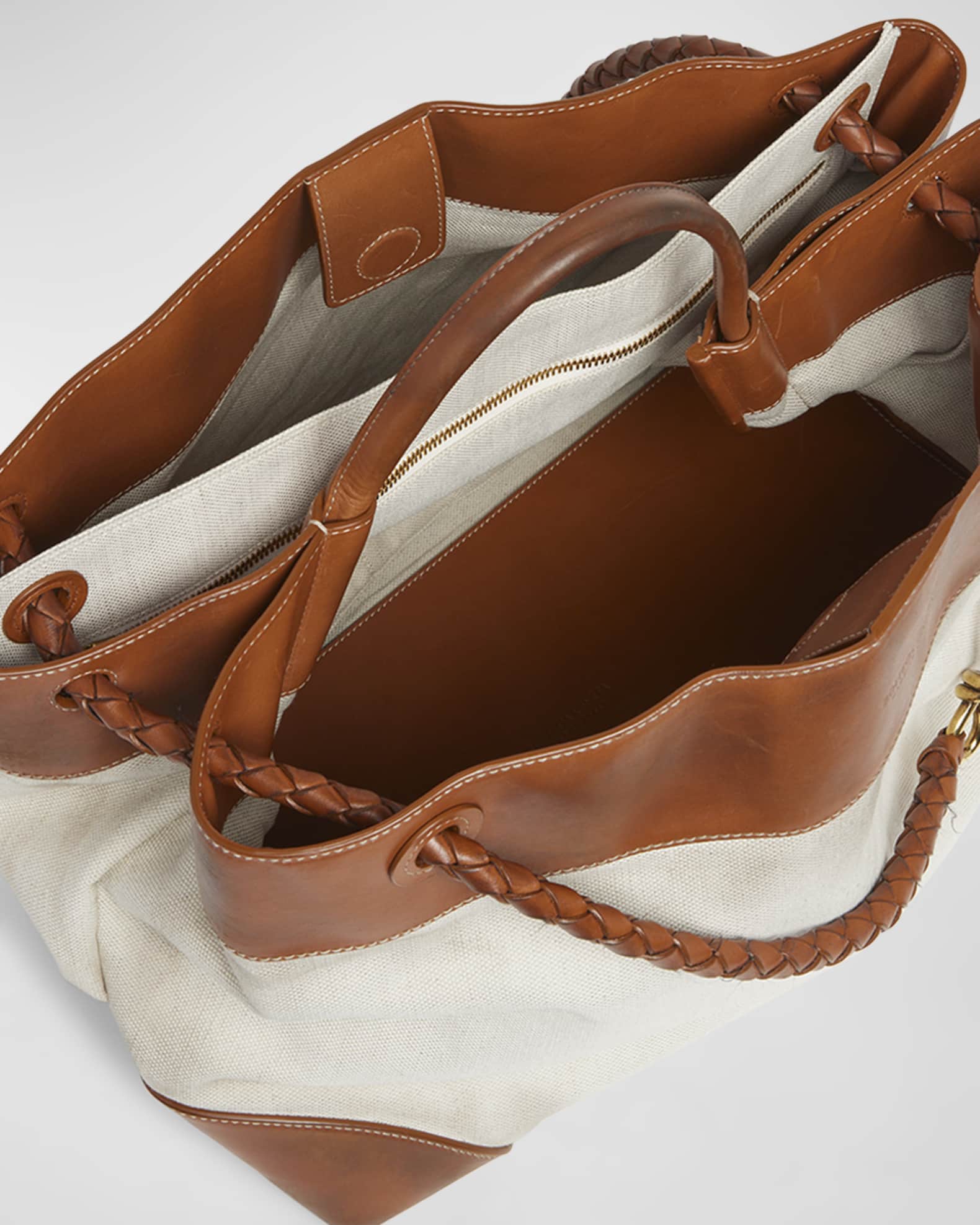 ハンドバッグ Bottega Veneta Brown Leather Large Andiamo Handbag Bottega Veneta Large Andiamo Top-Handle Bag | Neiman Marcus