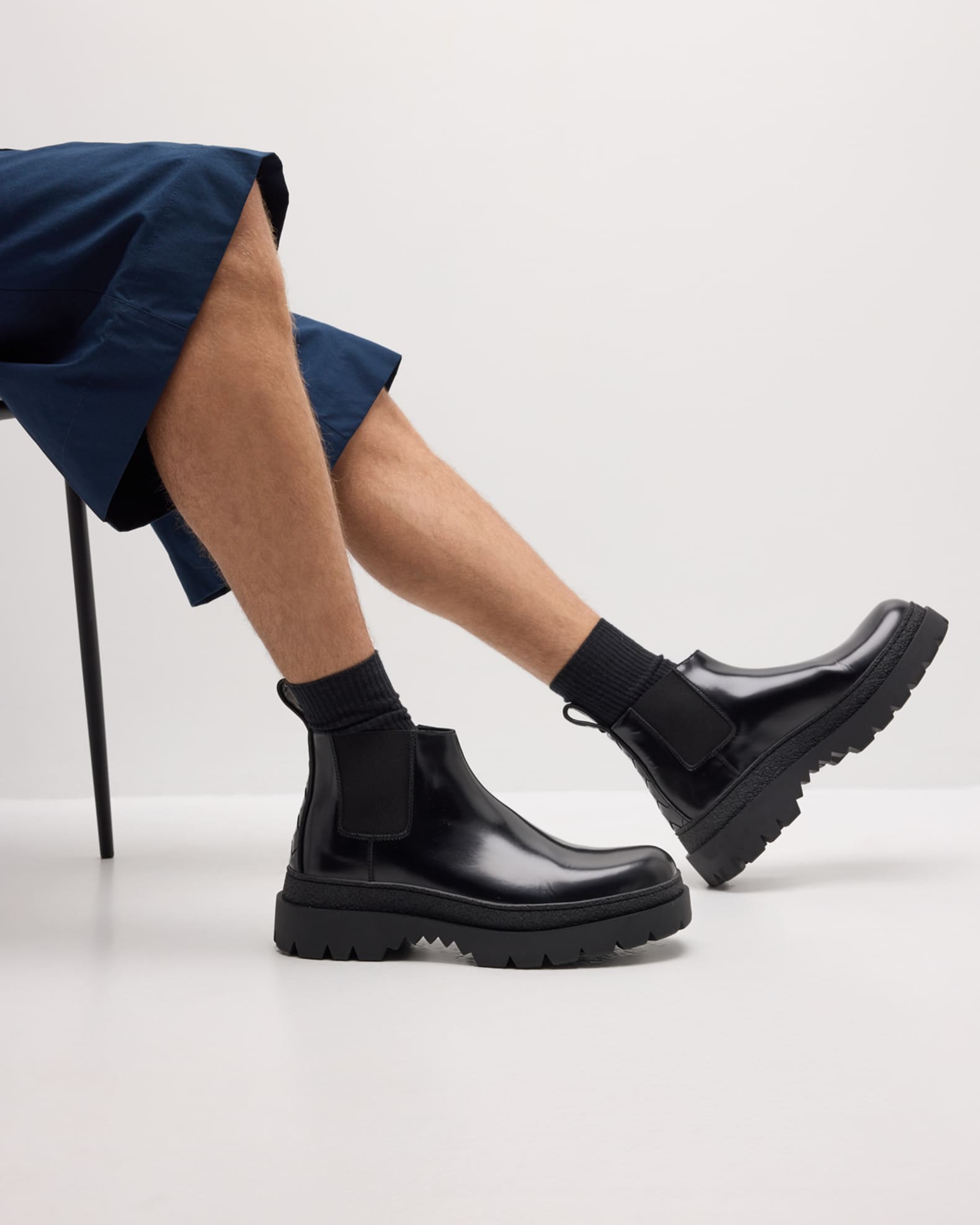 Bottega veneta chelsea boots new arrivals