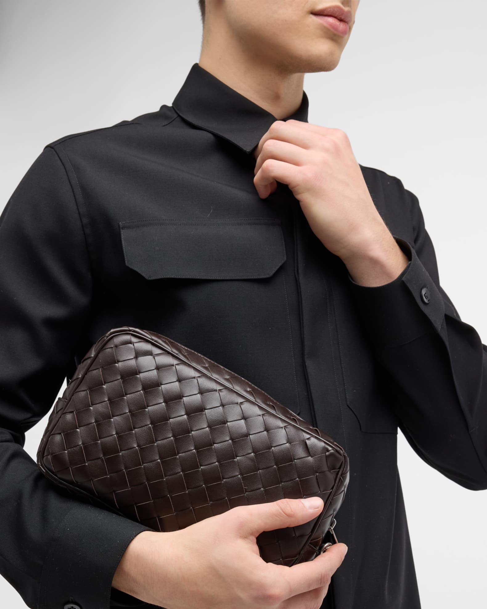 Bottega men pouch hotsell