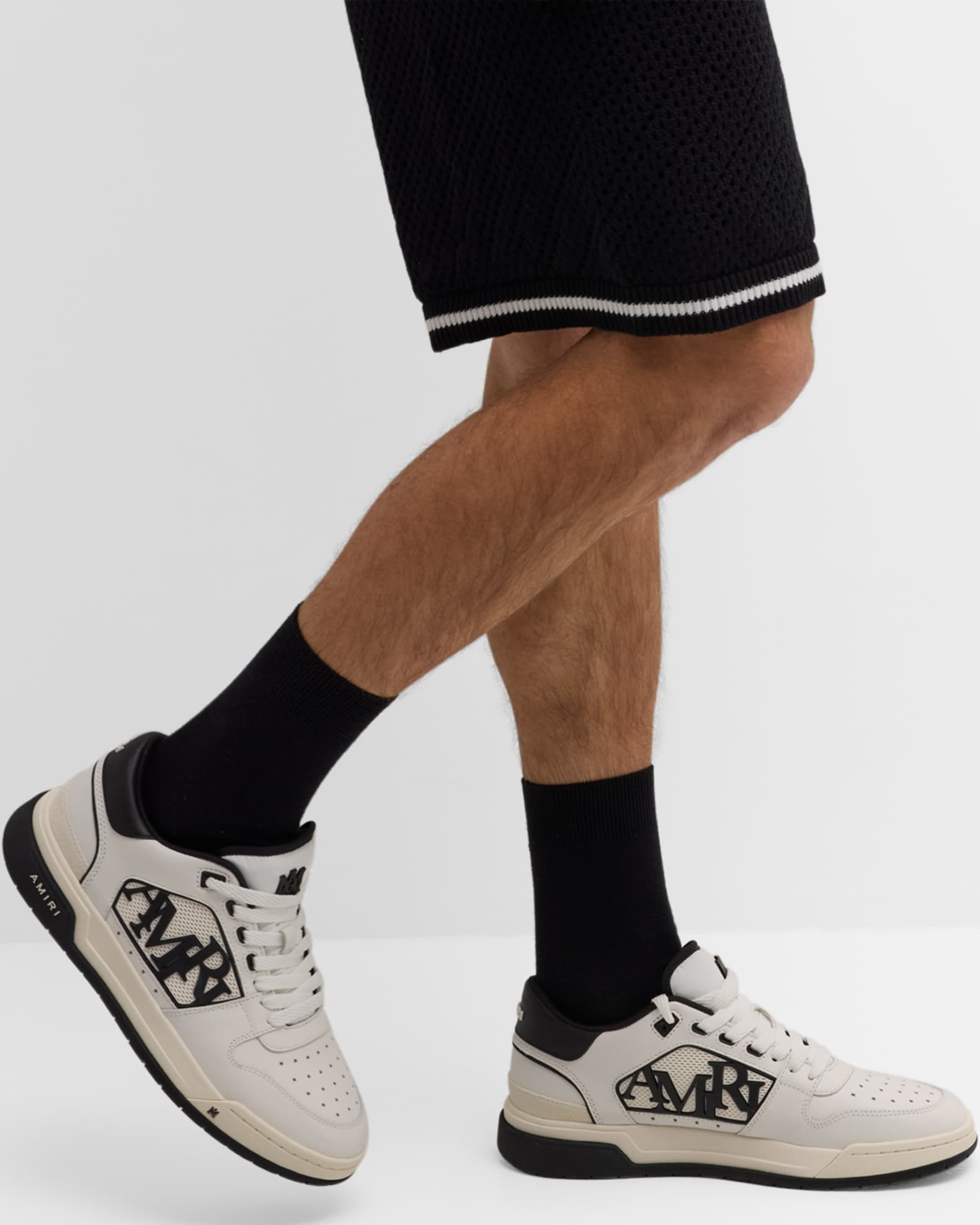 Men's Classic Leather Logo Low-Top Sneakers 1
