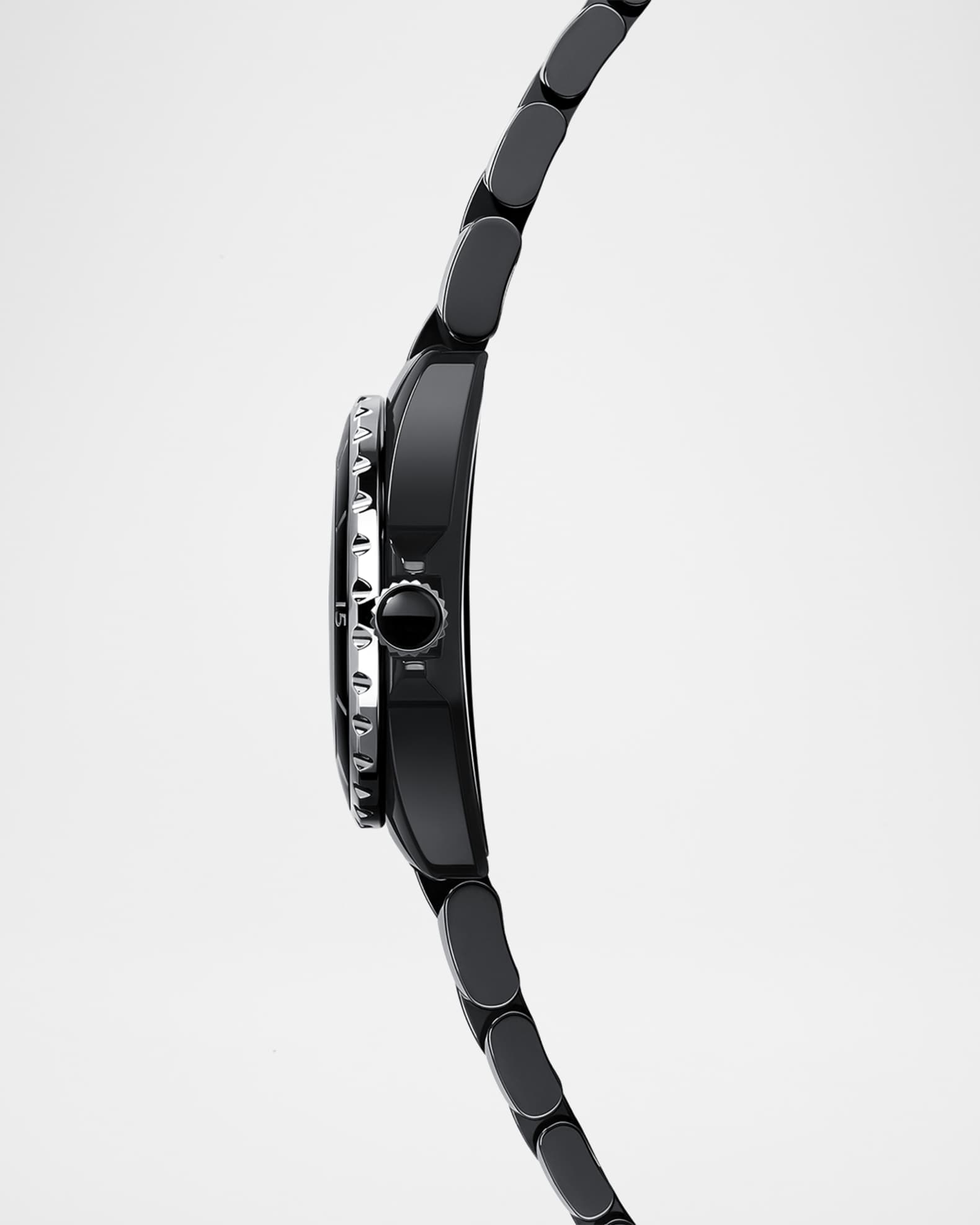 J12 WATCH 1