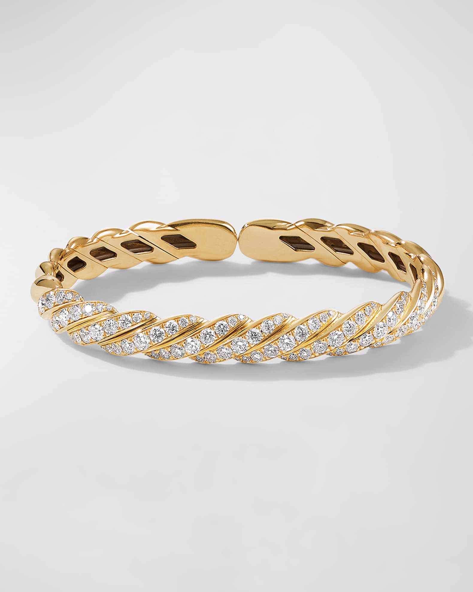 Sculpted Cable Flex Bracelet with Diamonds in 18K Gold, 7.5mm 0